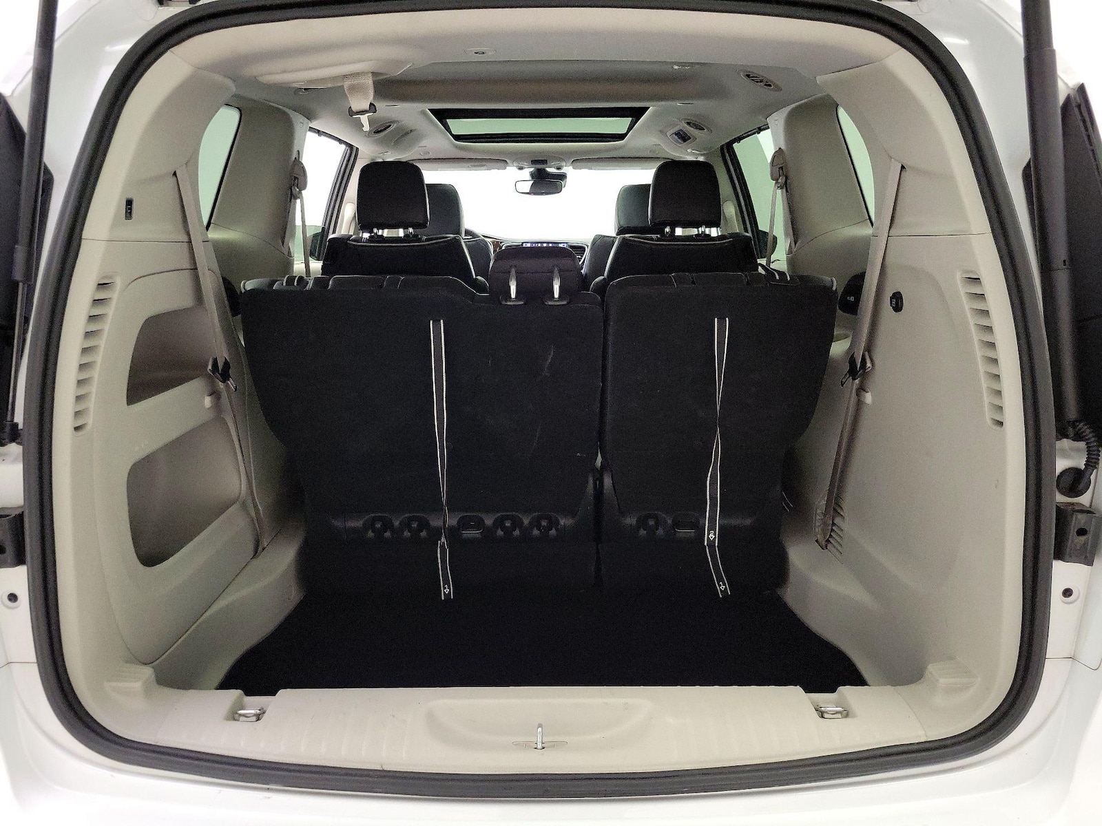 2023 Chrysler Pacifica Limited - Photo 24