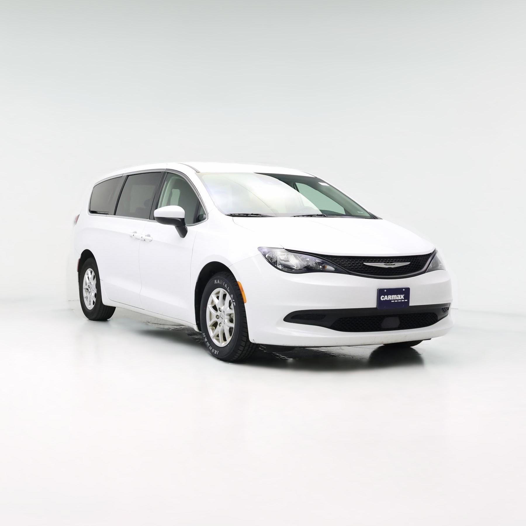 Thumbnail: 2023 Chrysler Voyager - 1