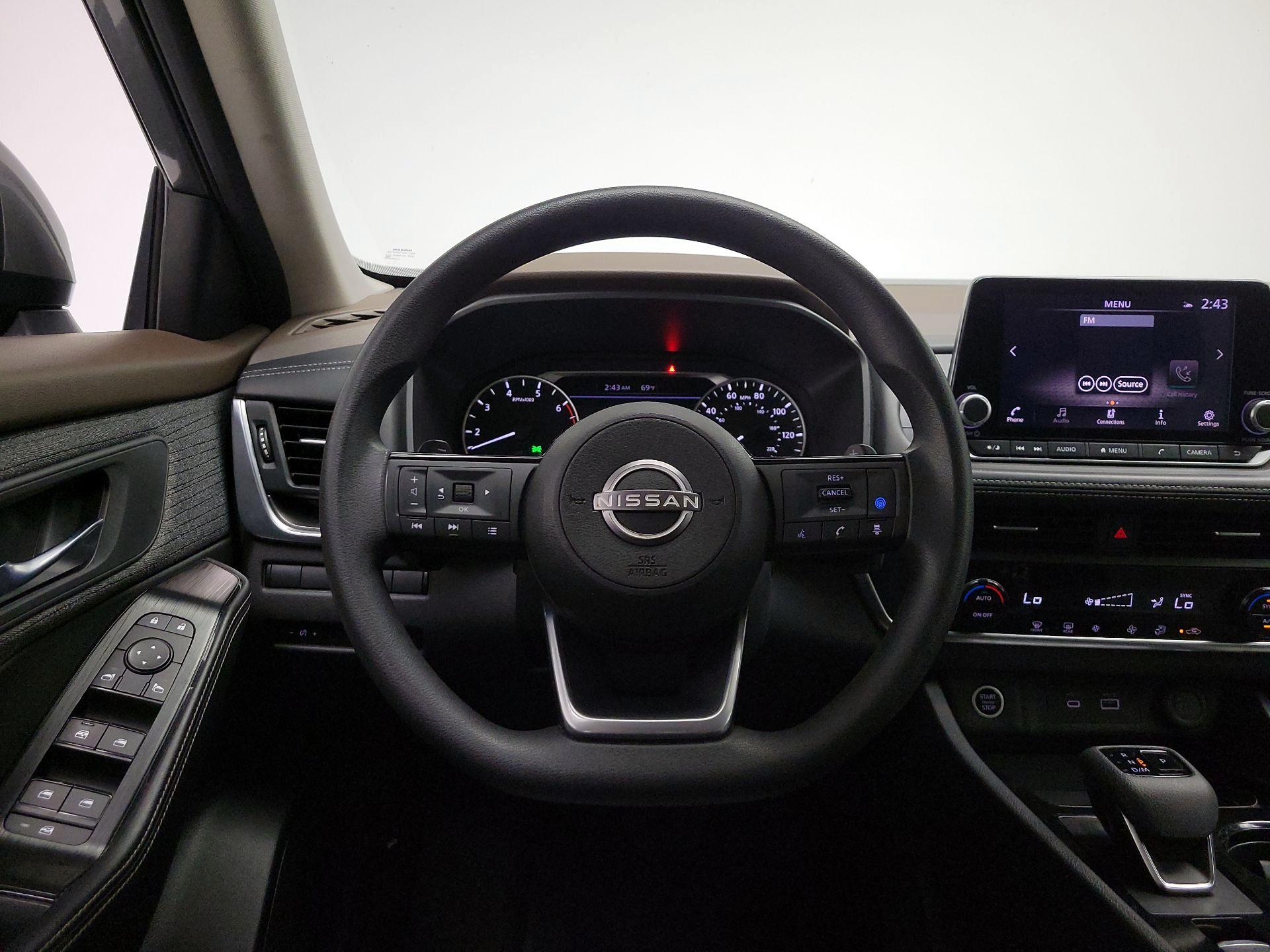Thumbnail: 2023 Nissan Rogue - 10