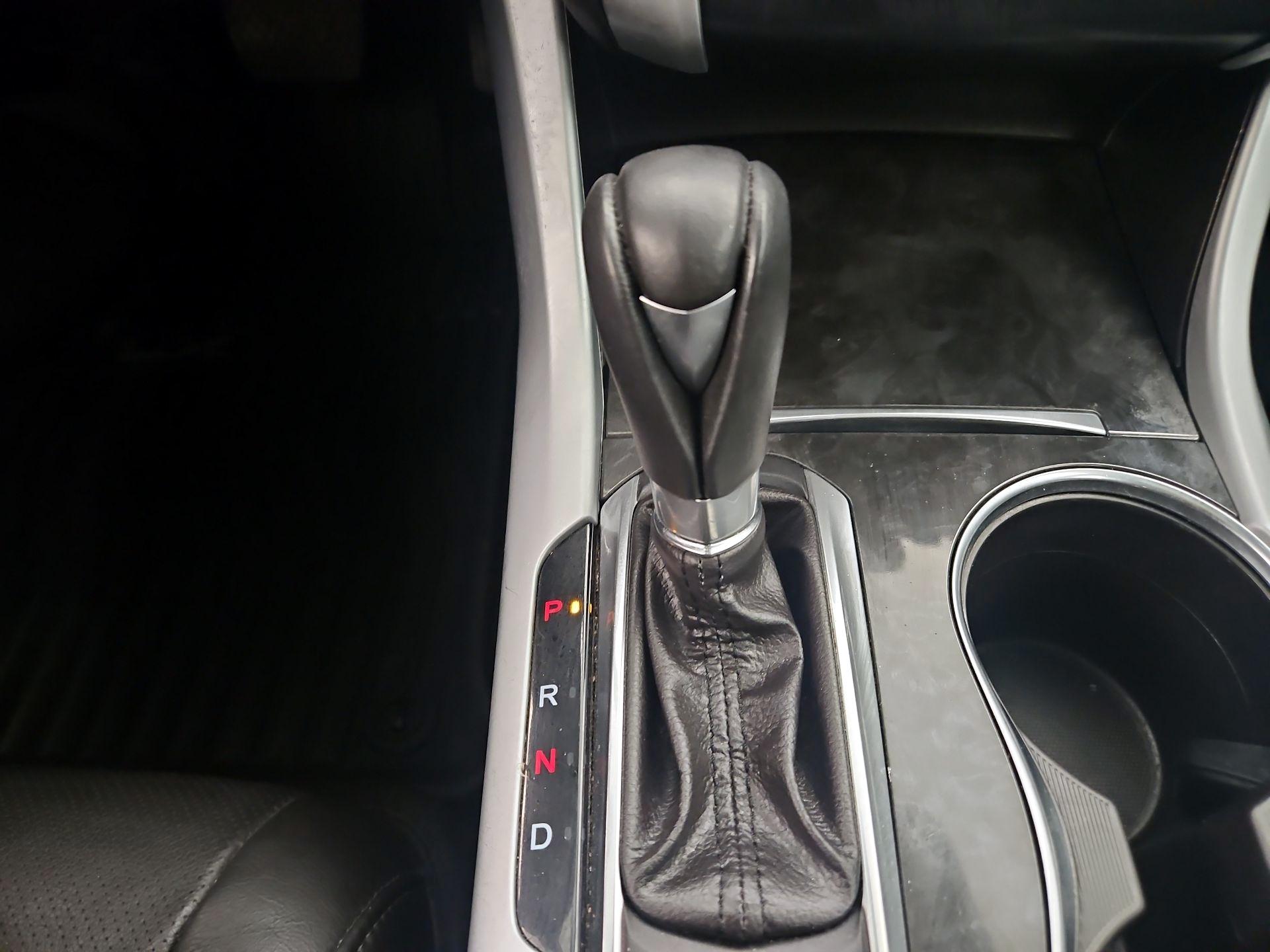 Thumbnail: 2019 Acura TLX - 18