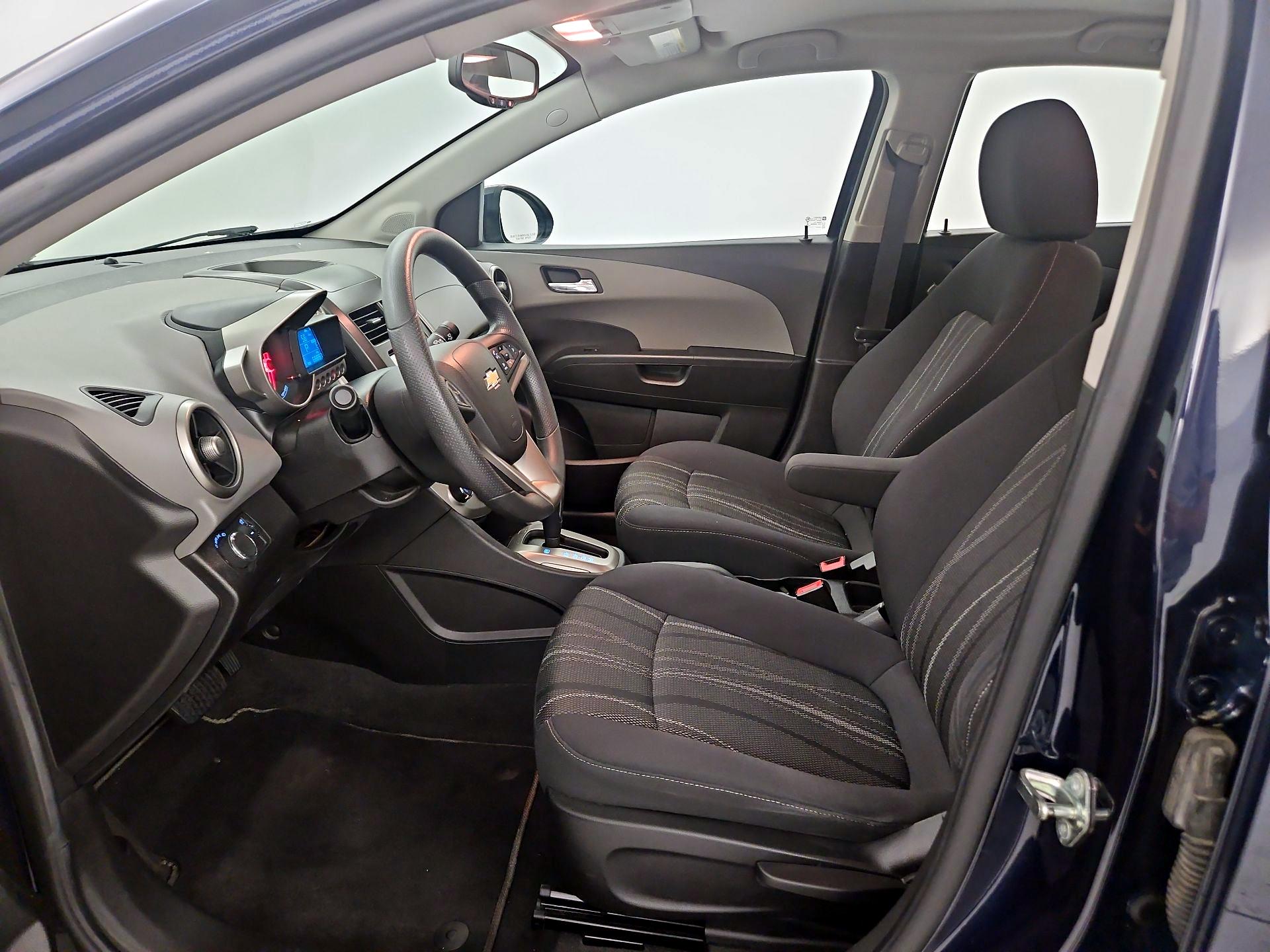 Thumbnail: 2016 Chevrolet Sonic - 9