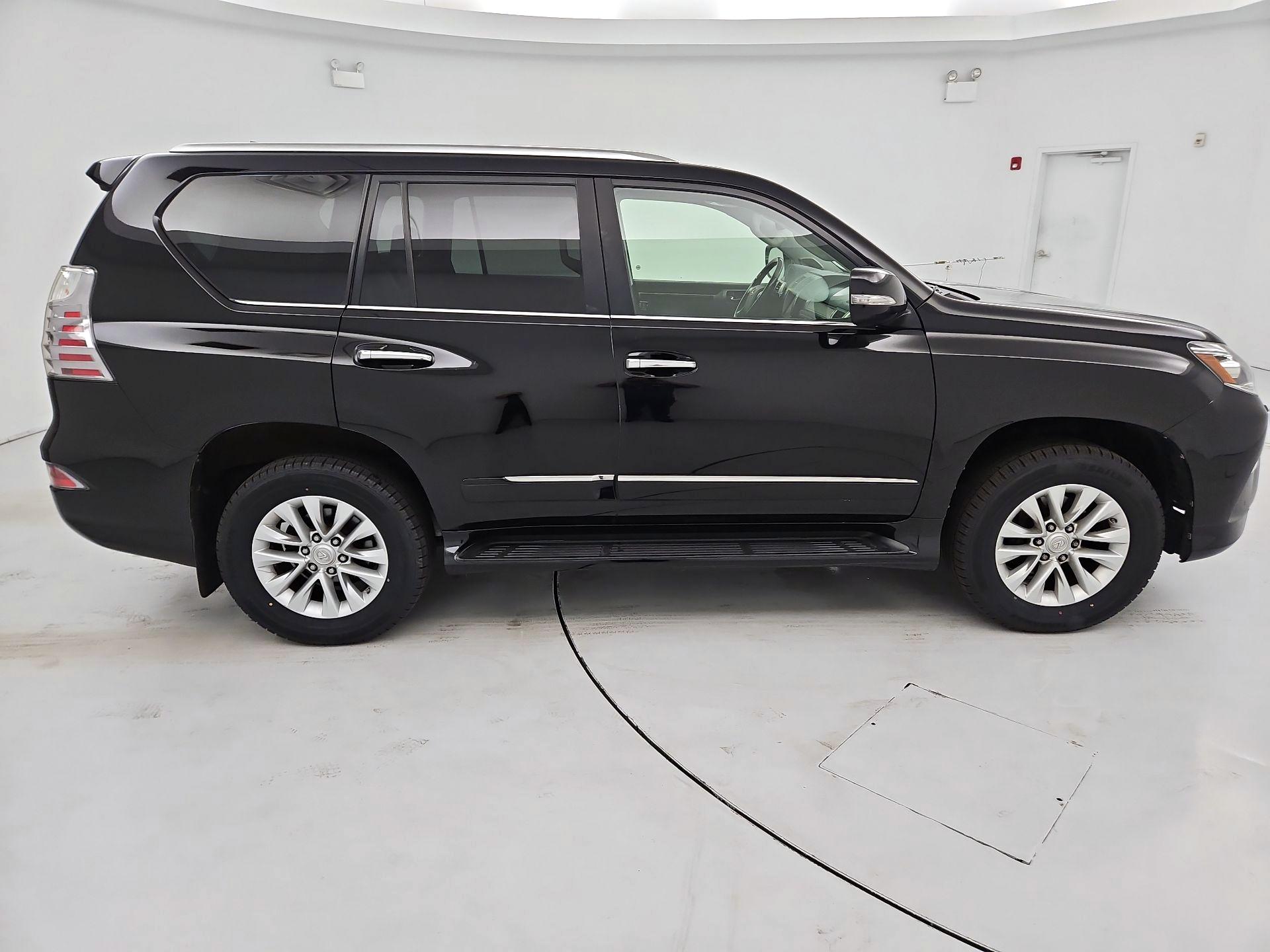 Thumbnail: 2017 Lexus GX - 4