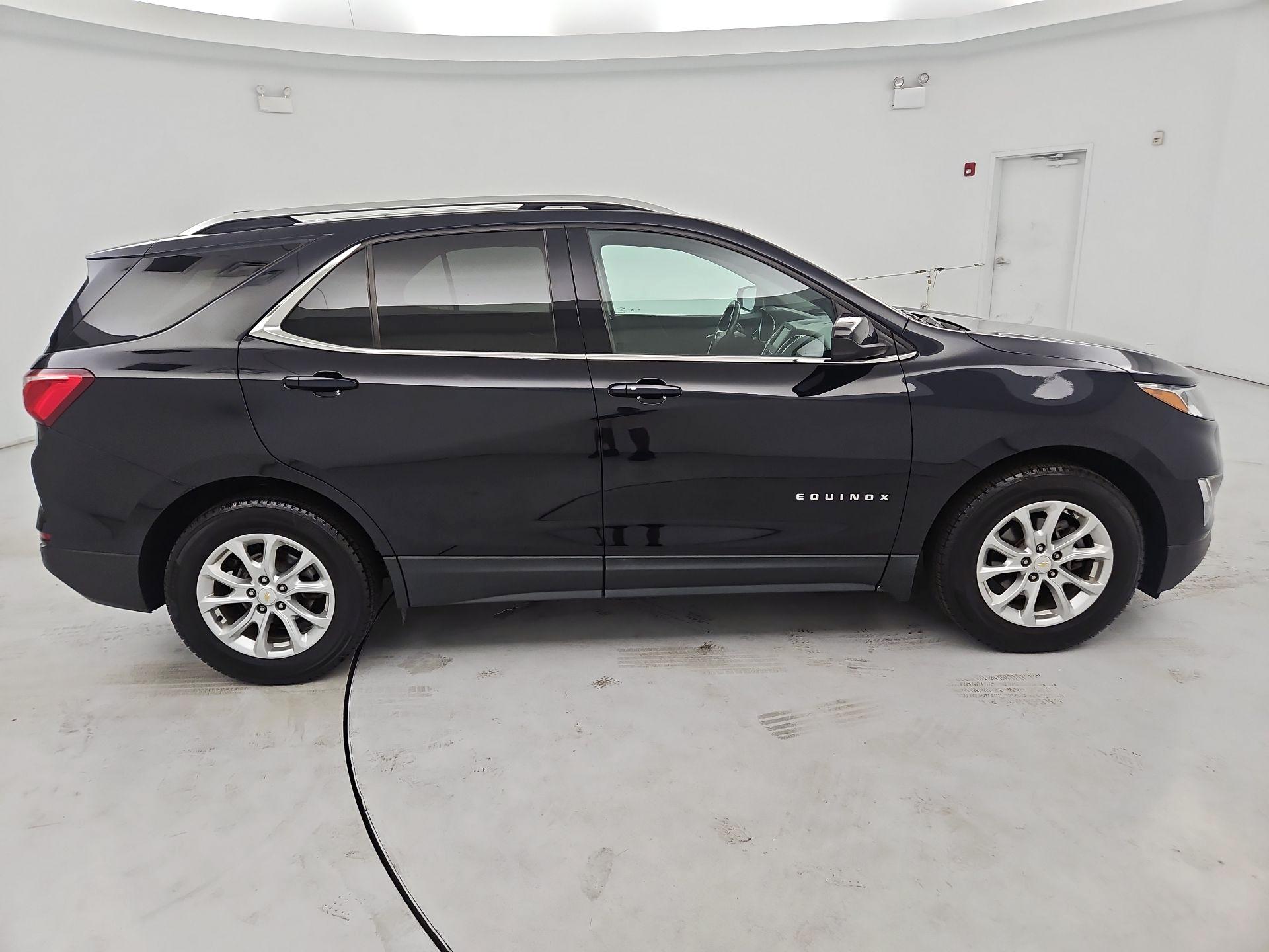 Thumbnail: 2020 Chevrolet Equinox - 4