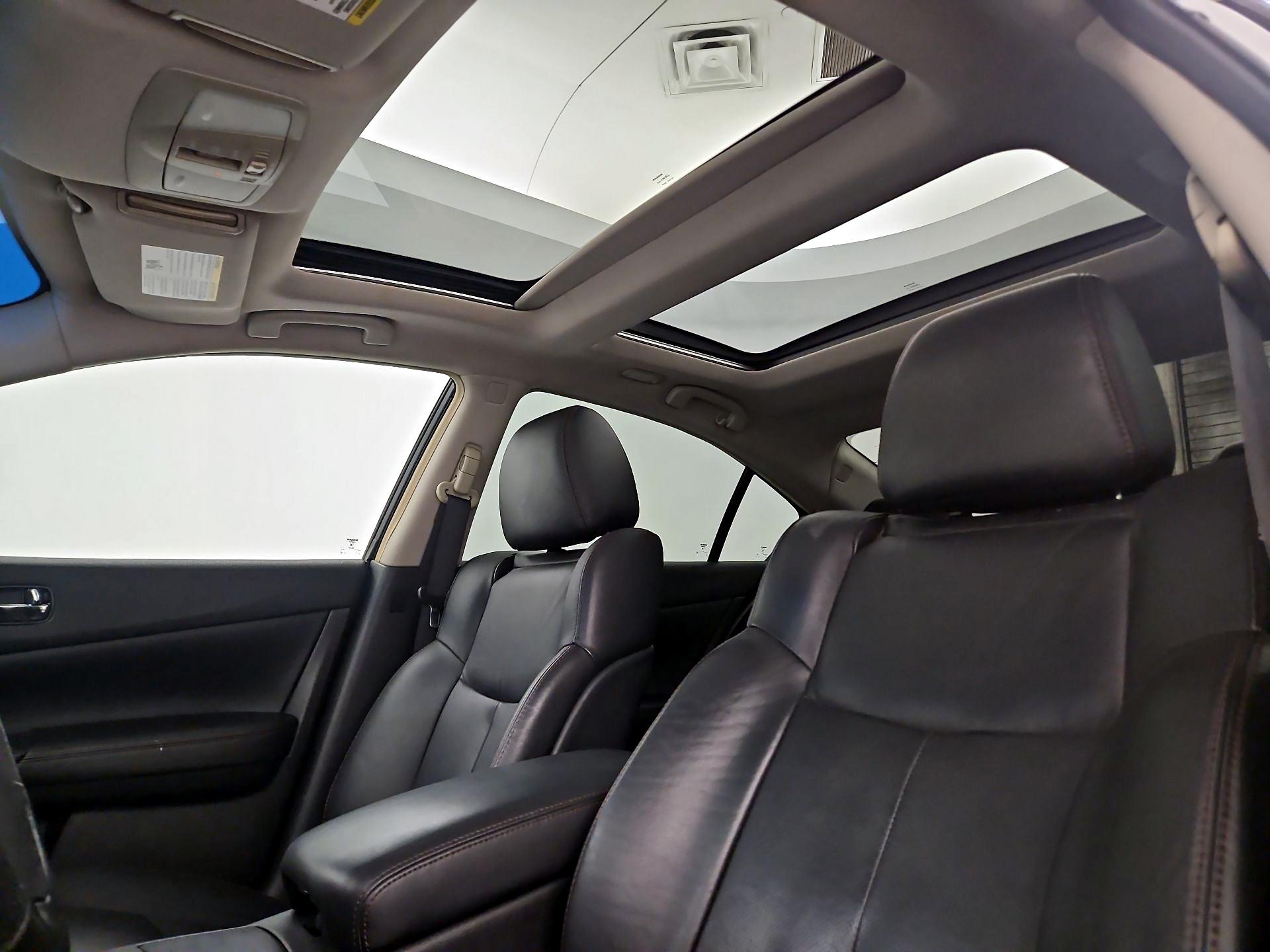 Thumbnail: 2014 Nissan Maxima - 18