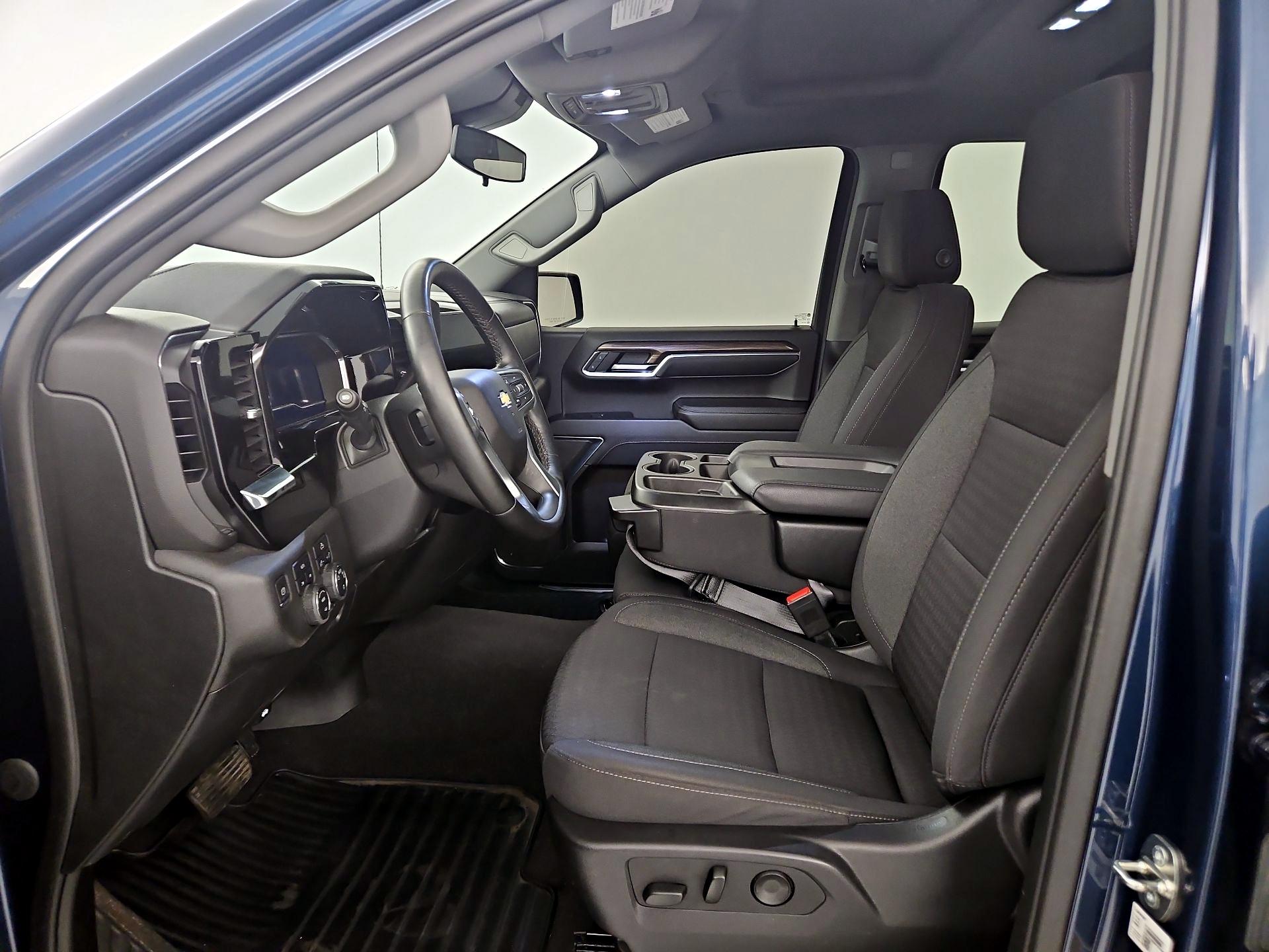 Thumbnail: 2023 Chevrolet Silverado 1500 - 9