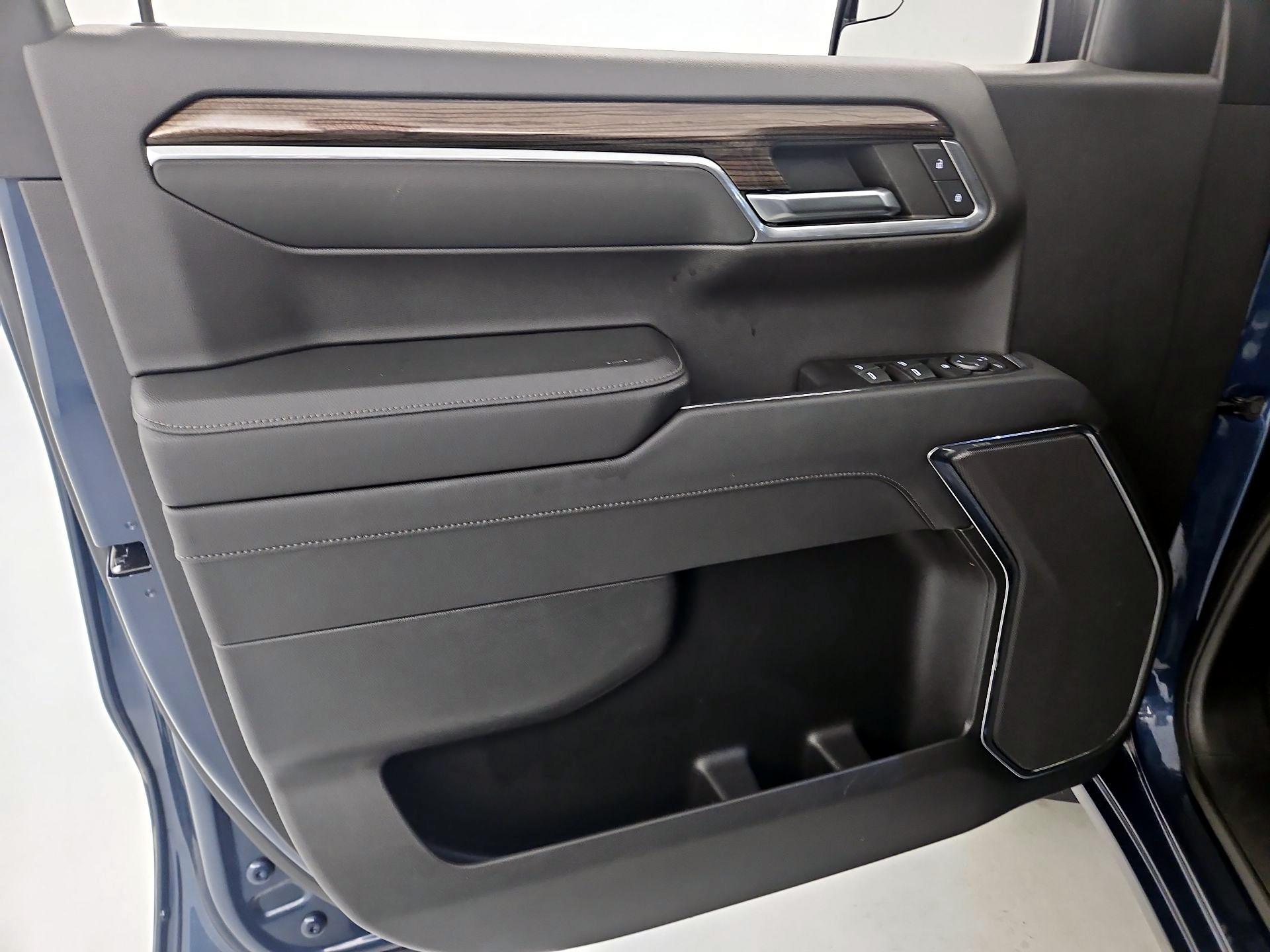 Thumbnail: 2023 Chevrolet Silverado 1500 - 10
