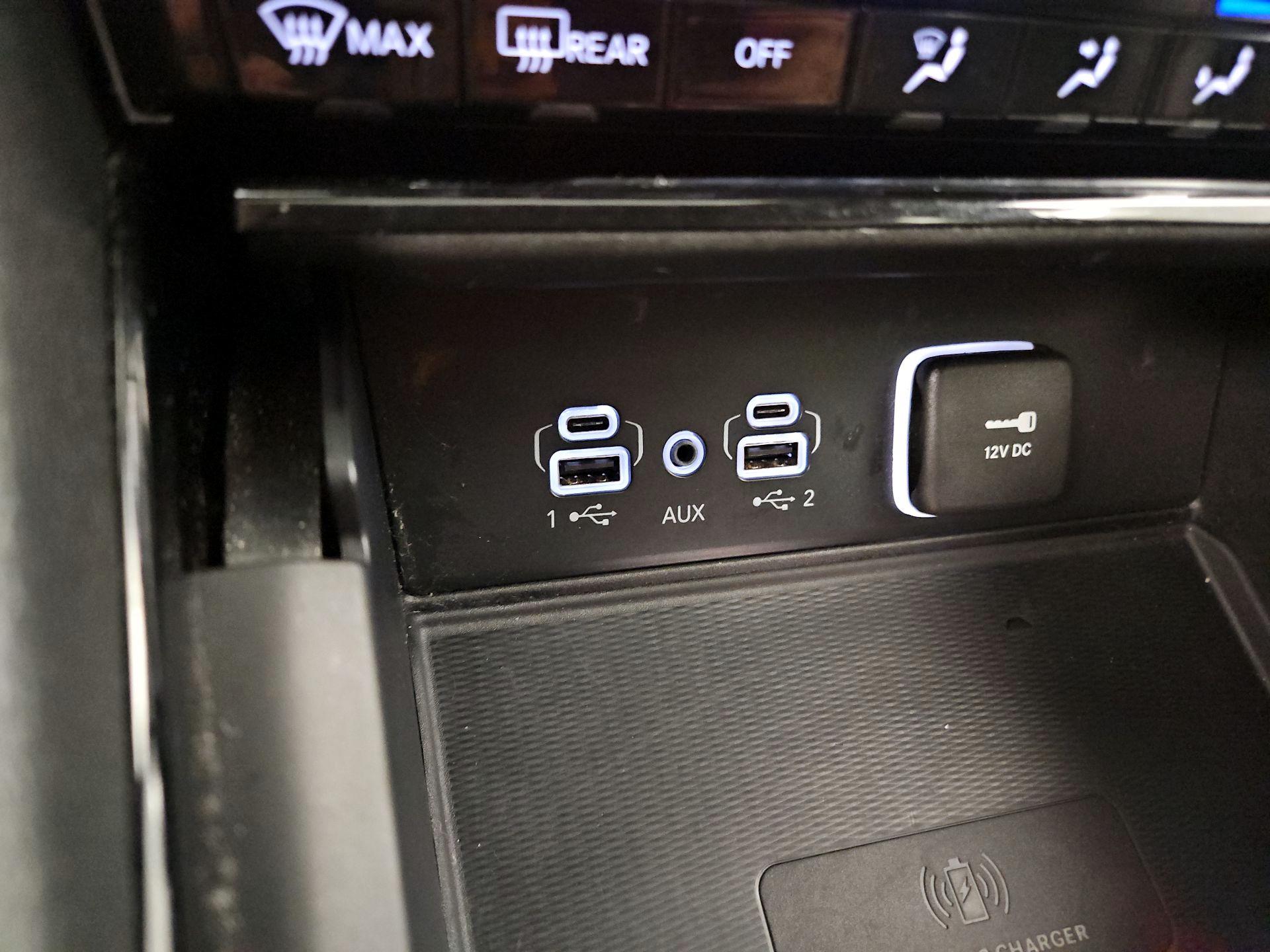 Thumbnail: 2023 Jeep Grand Cherokee - 16