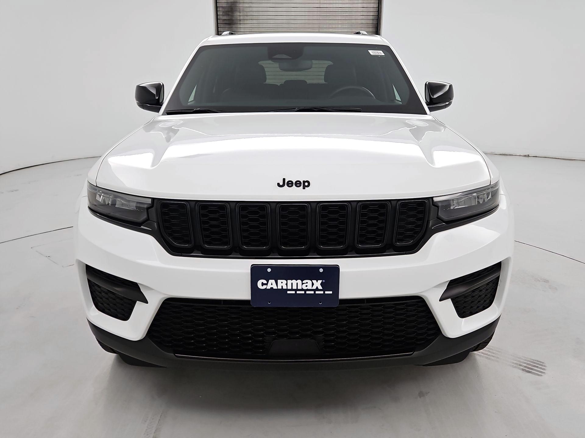 Thumbnail: 2023 Jeep Grand Cherokee - 2