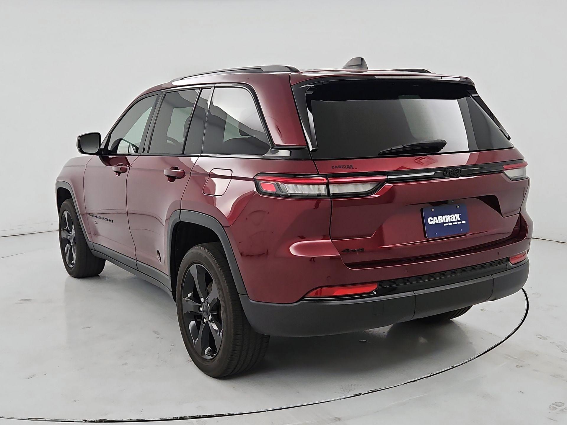 Thumbnail: 2023 Jeep Grand Cherokee - 7