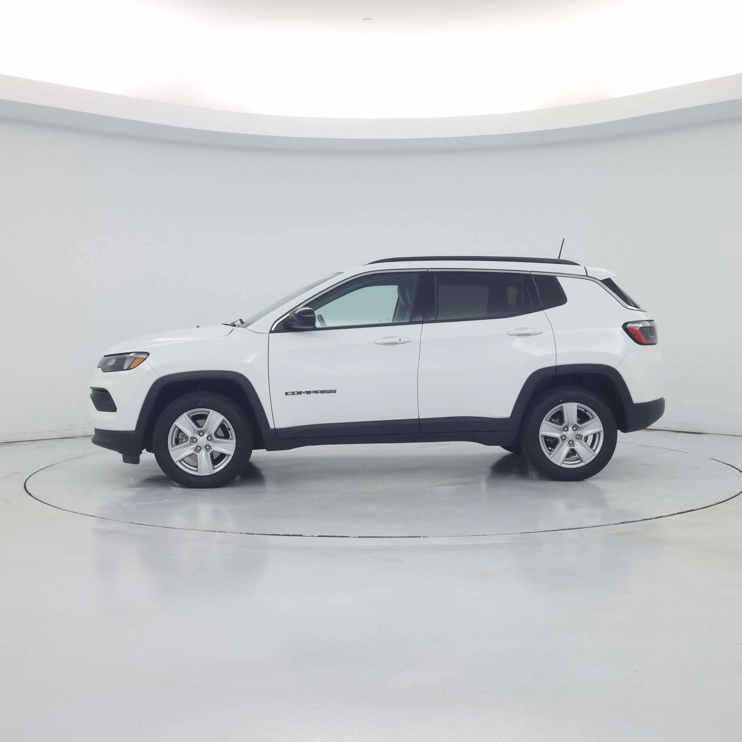 Thumbnail: 2022 Jeep Compass - 3