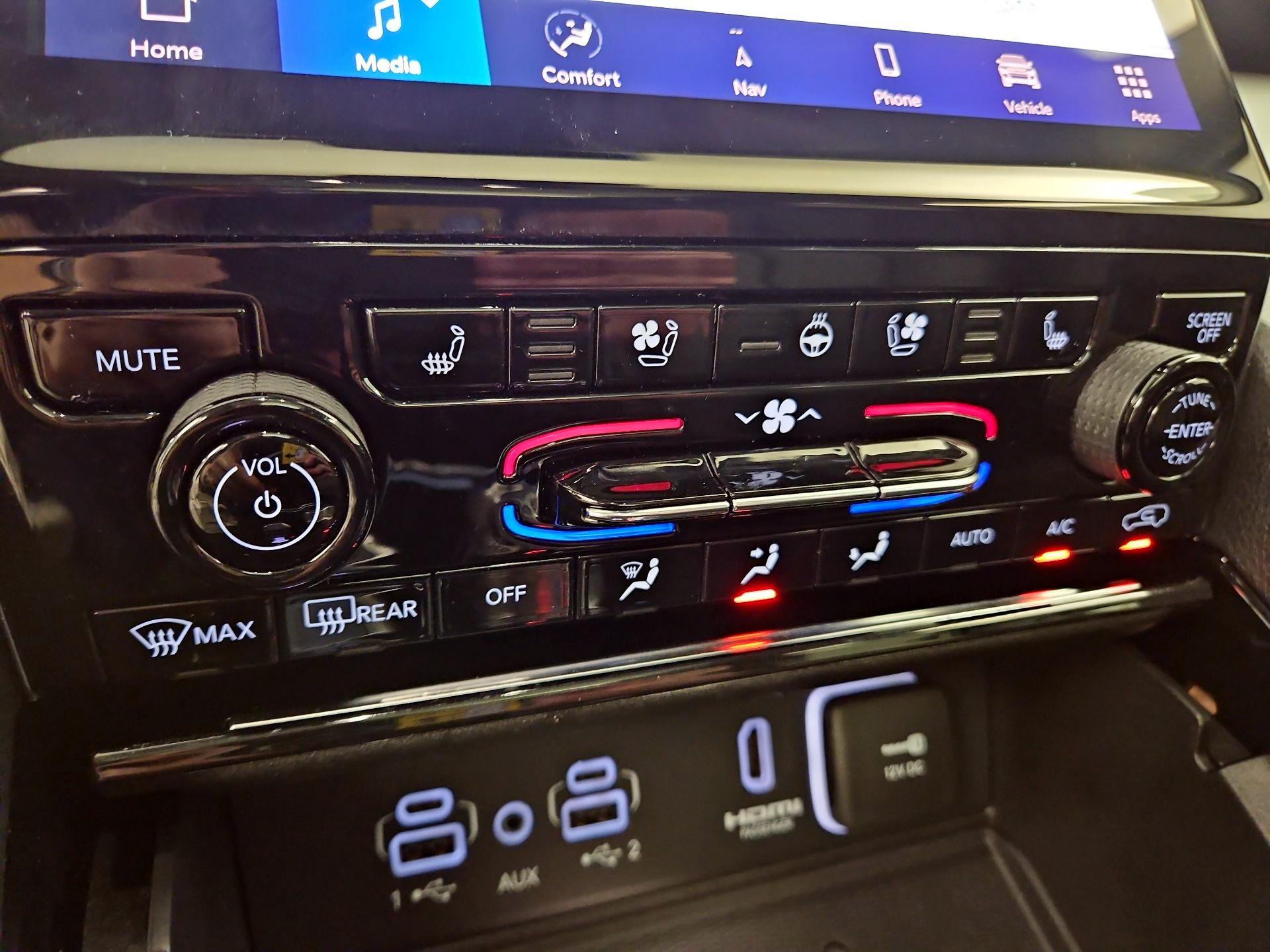 Thumbnail: 2022 Jeep Grand Cherokee - 15