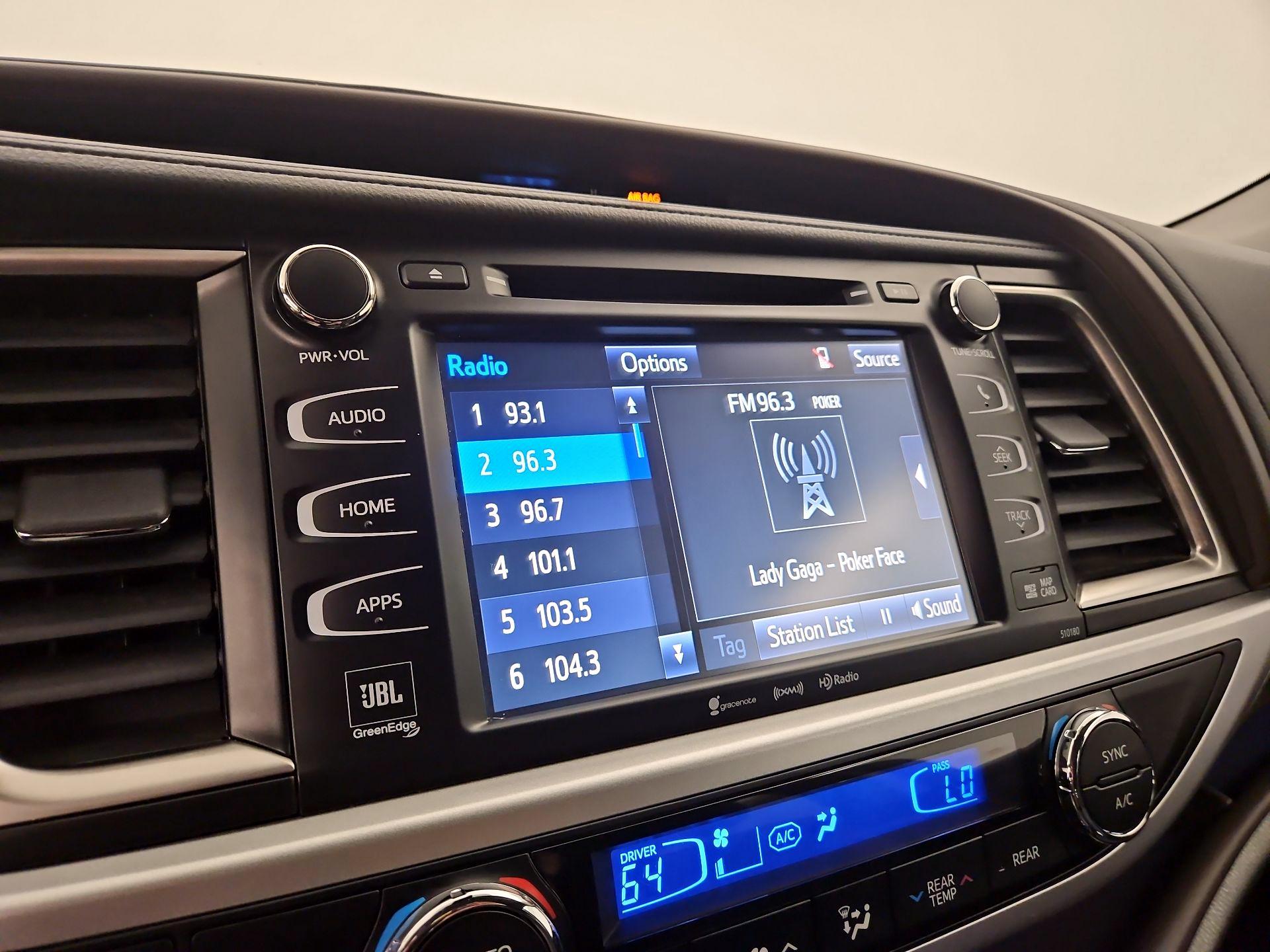 Thumbnail: 2017 Toyota Highlander - 15