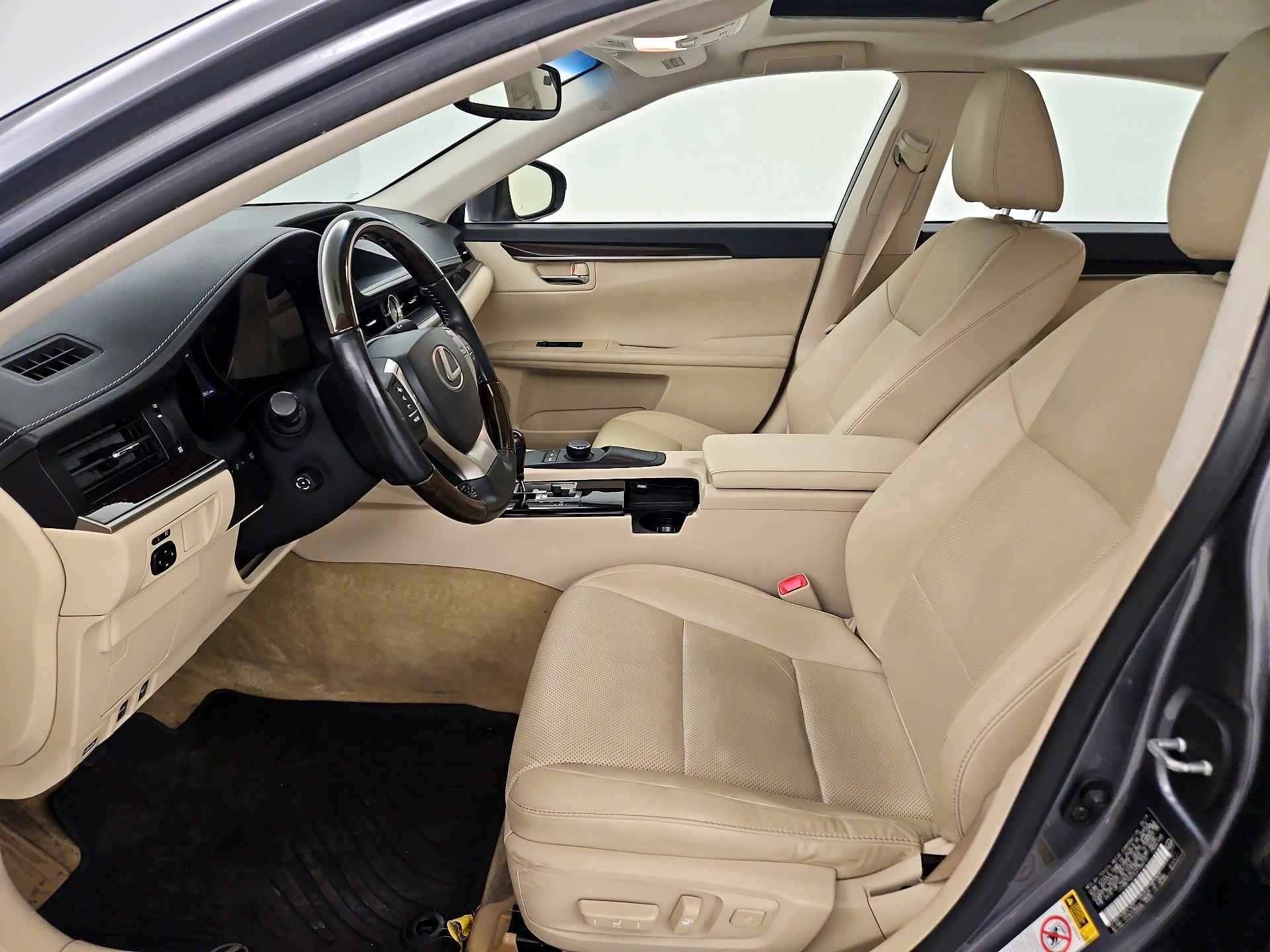 Thumbnail: 2014 Lexus ES - 9