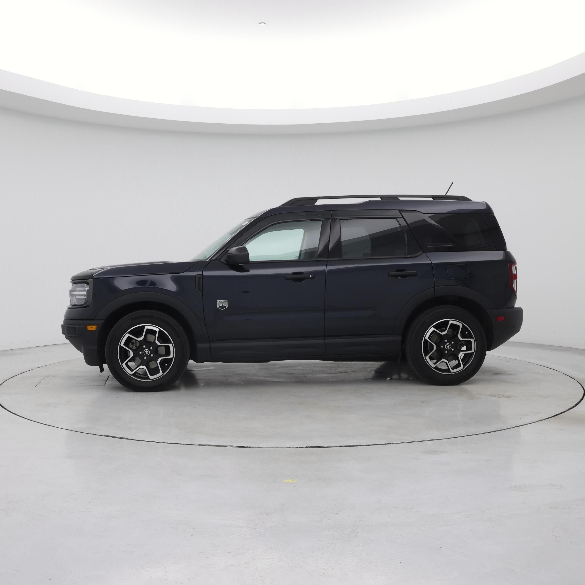 Thumbnail: 2021 Ford Bronco Sport - 3