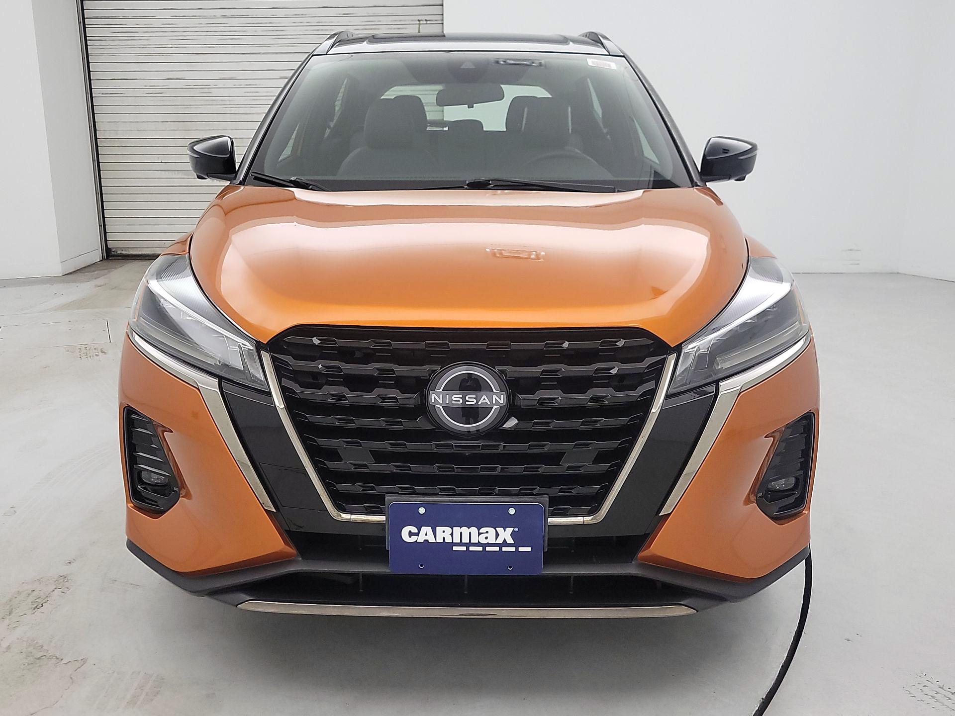 Thumbnail: 2023 Nissan Kicks - 2