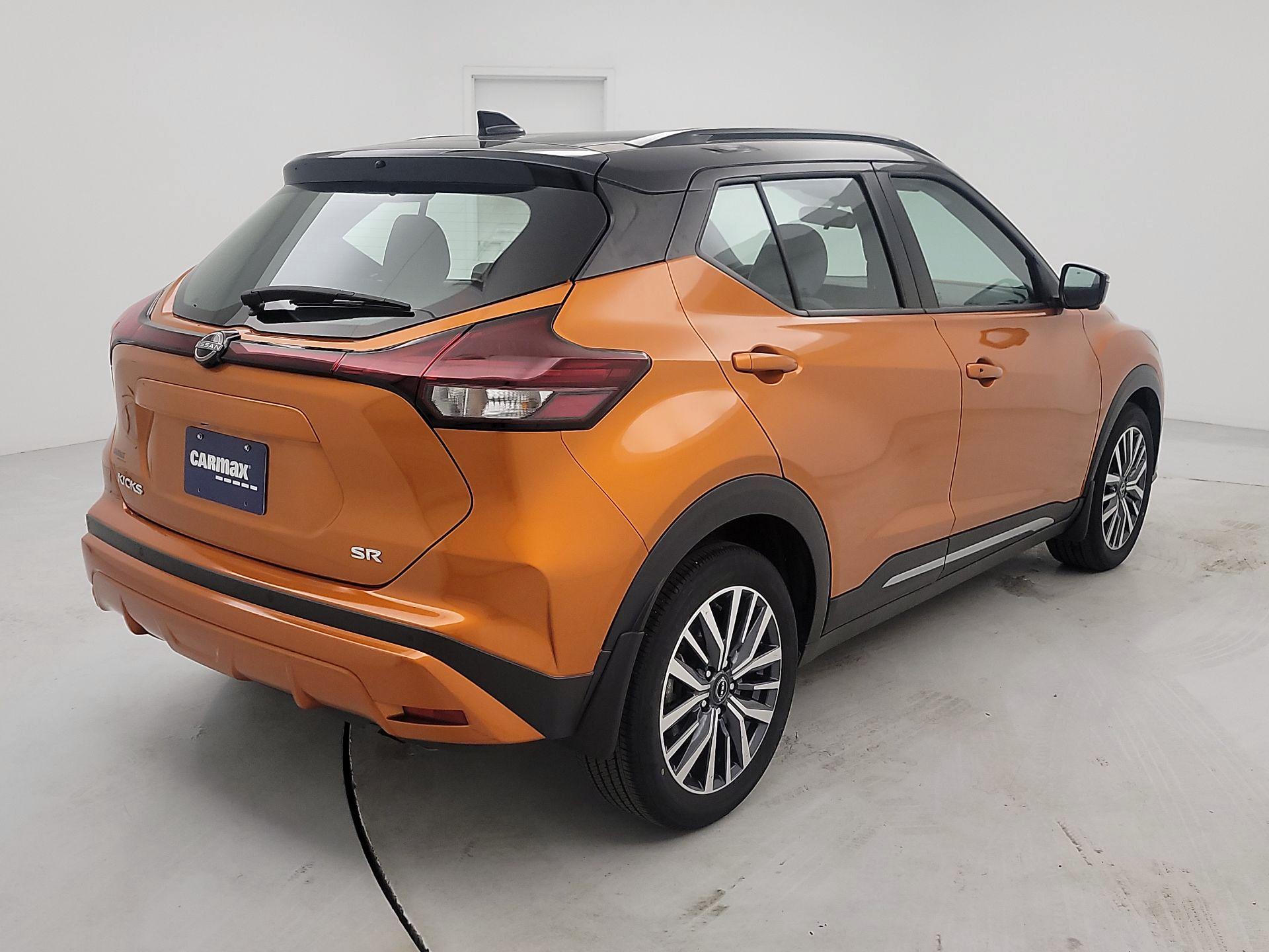 Thumbnail: 2023 Nissan Kicks - 5