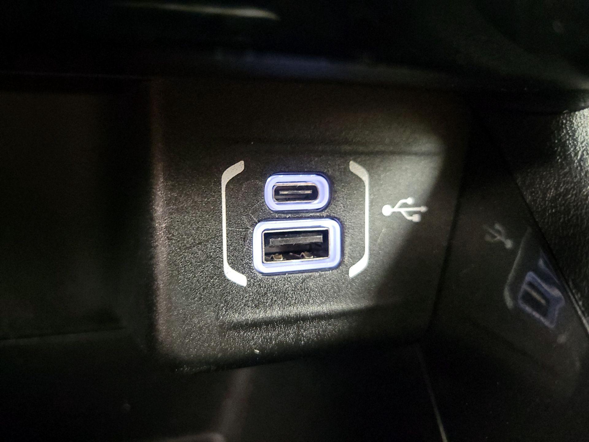 Thumbnail: 2022 Jeep Compass - 18