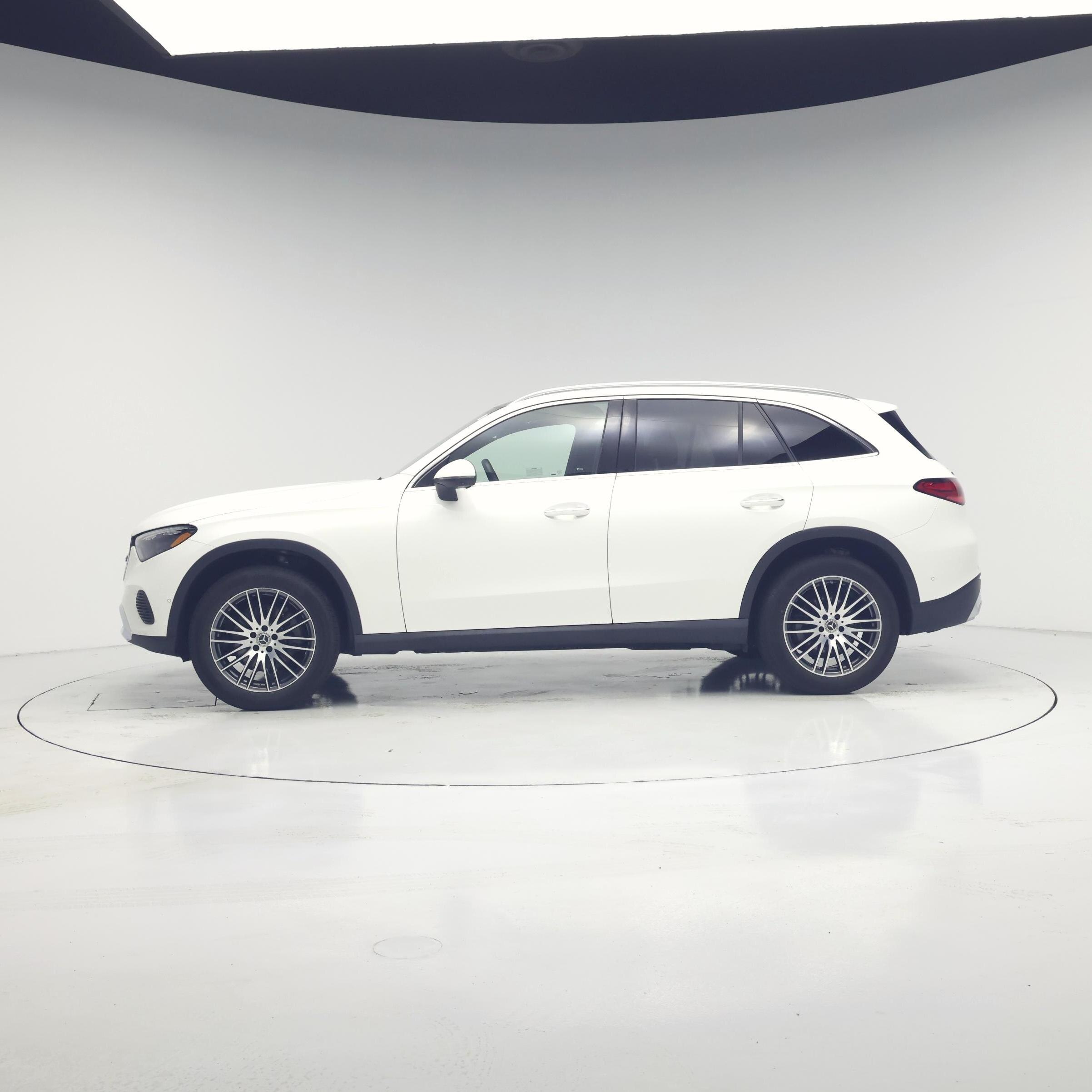 Thumbnail: 2023 Mercedes-Benz GLC - 3