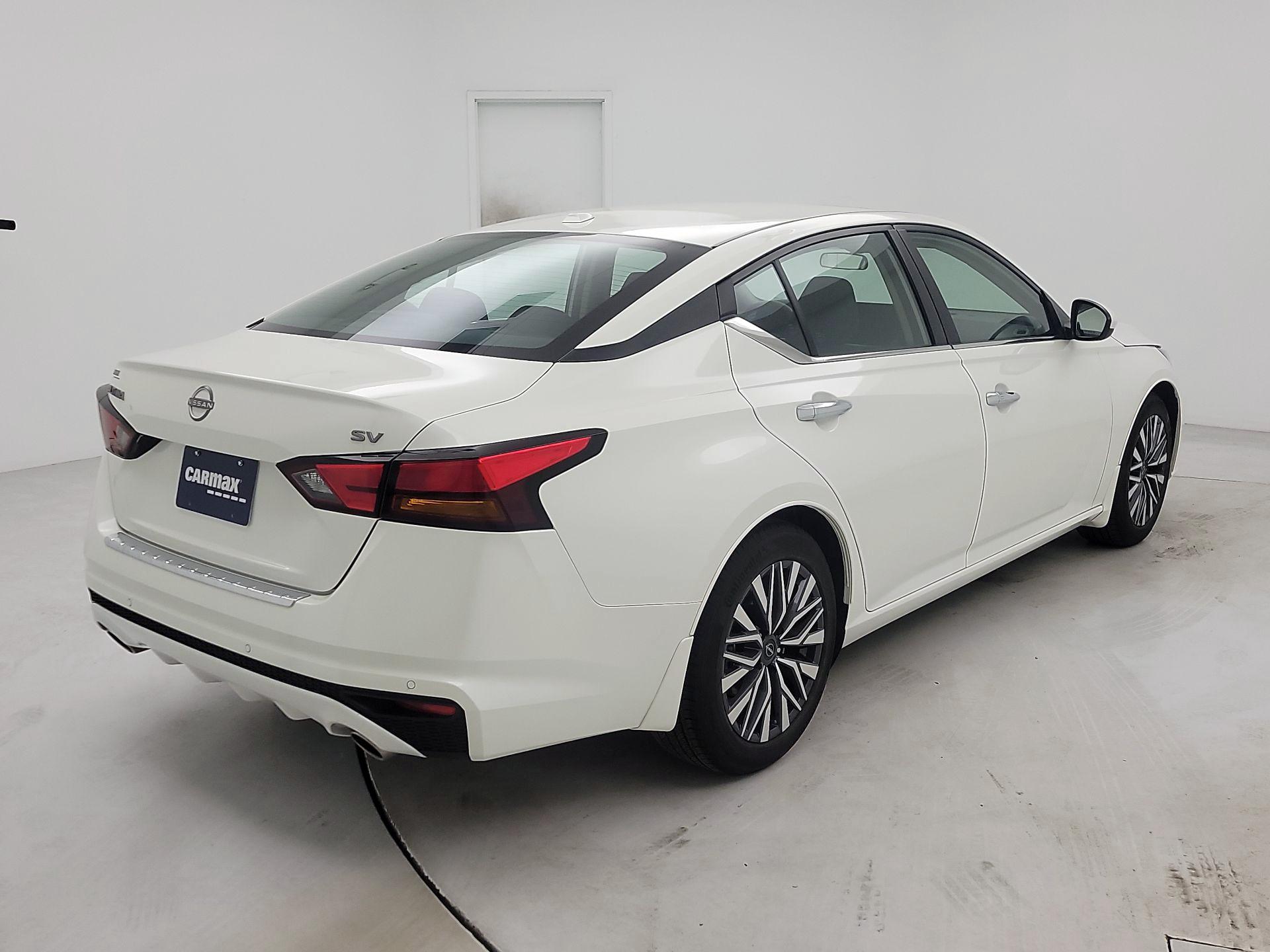 Thumbnail: 2023 Nissan Altima - 5