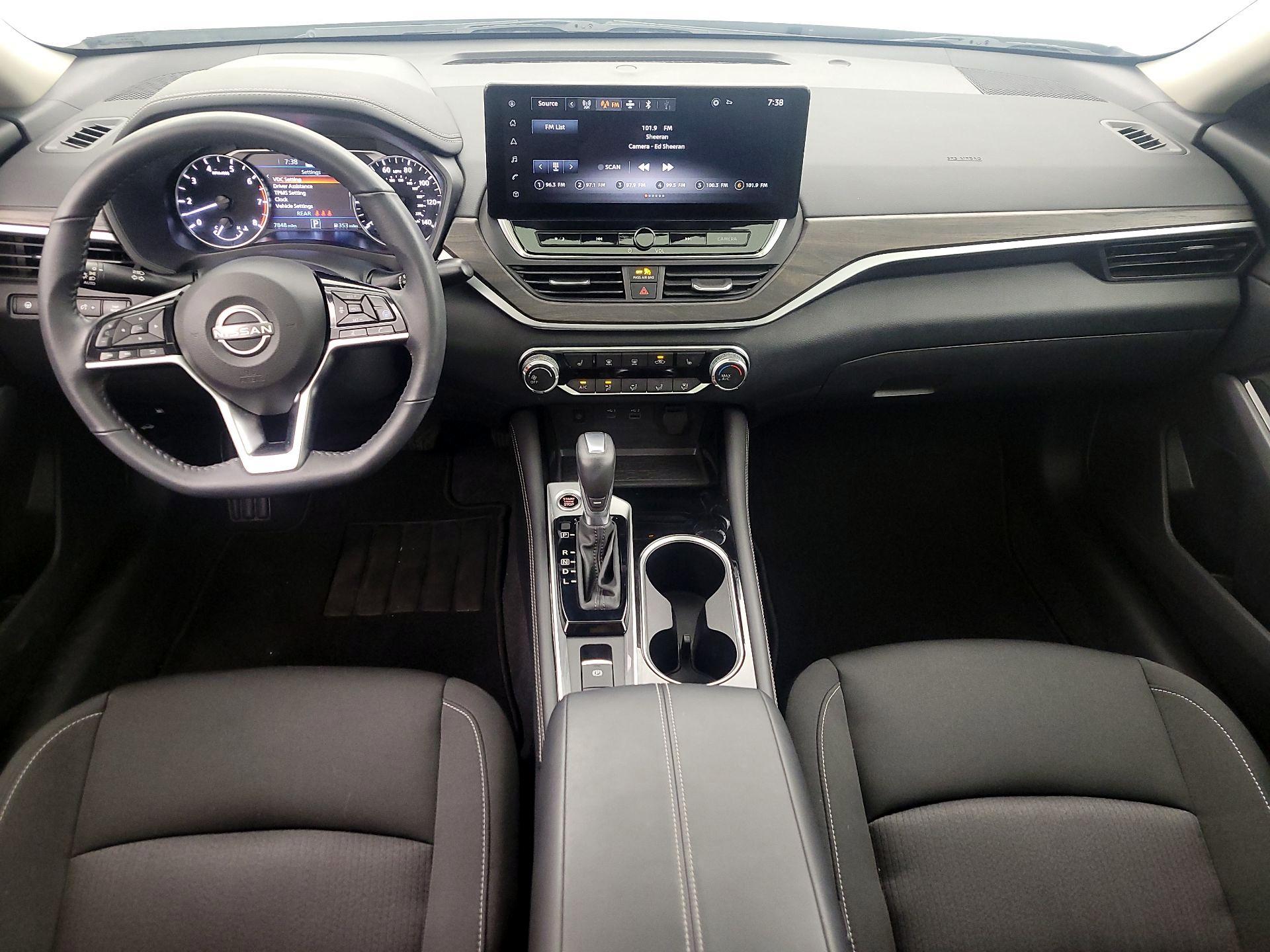Thumbnail: 2023 Nissan Altima - 8