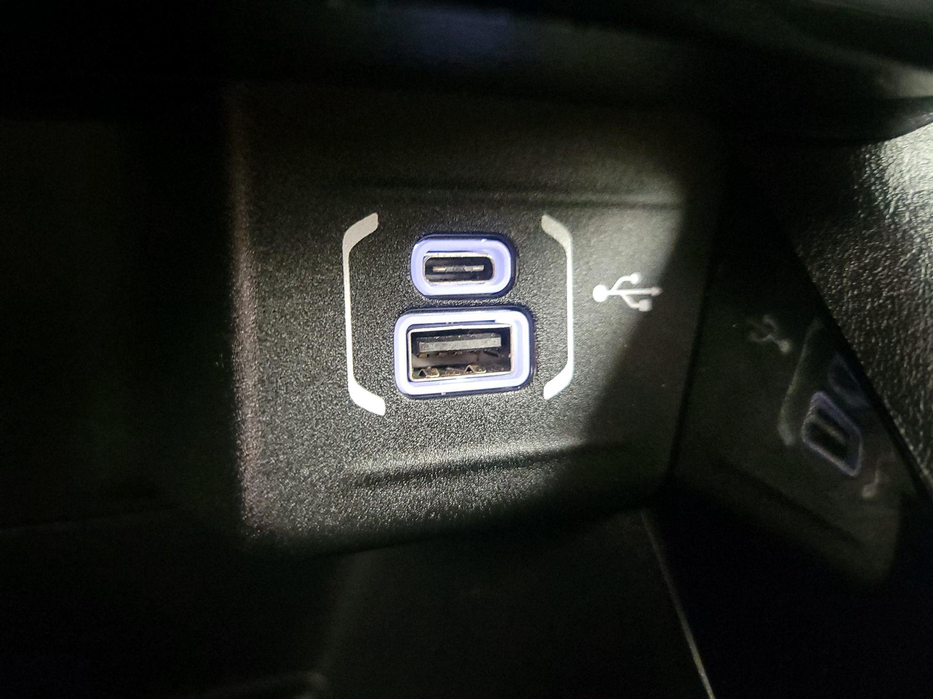 Thumbnail: 2022 Jeep Compass - 18