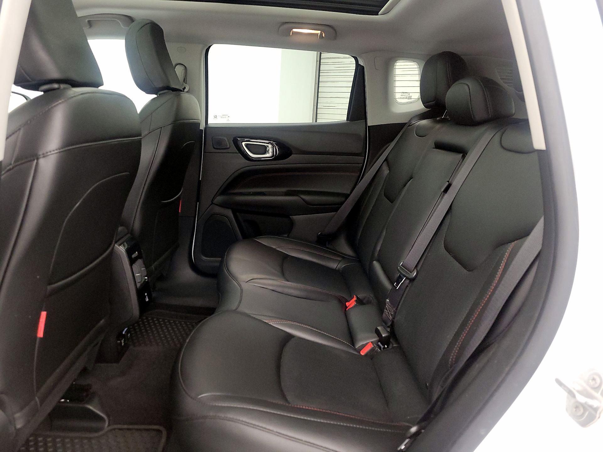 Thumbnail: 2022 Jeep Compass - 20