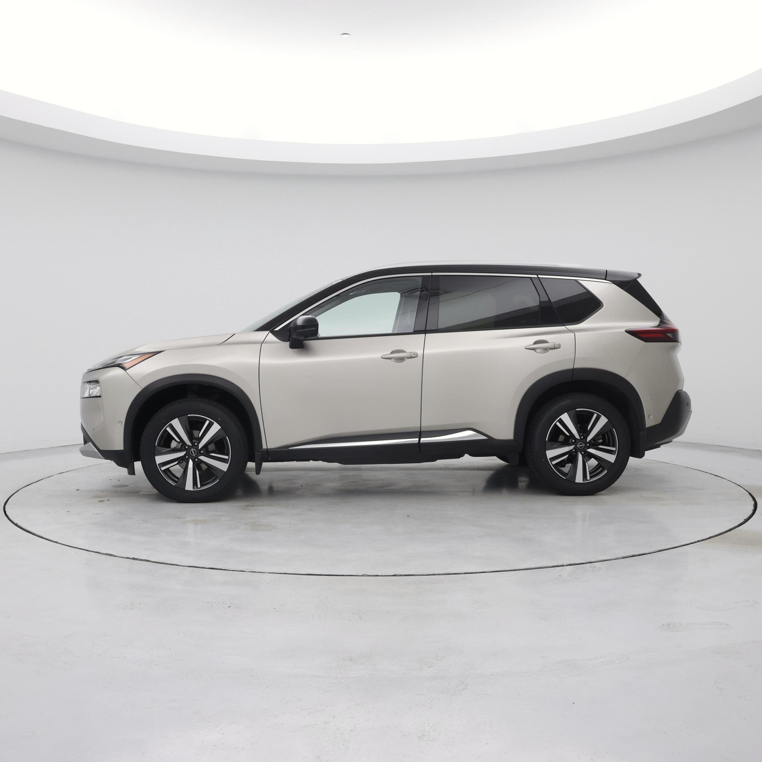 Thumbnail: 2023 Nissan Rogue - 3
