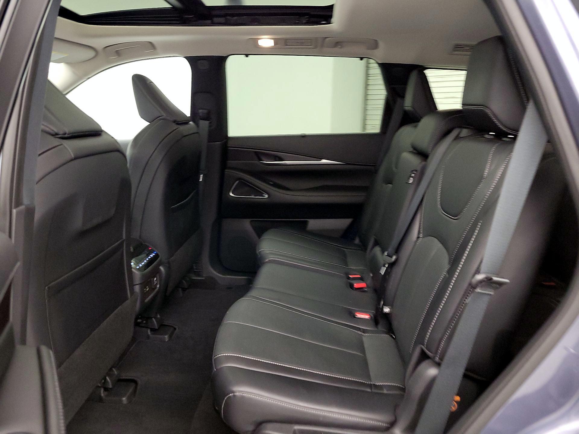 Thumbnail: 2023 INFINITI QX60 - 20