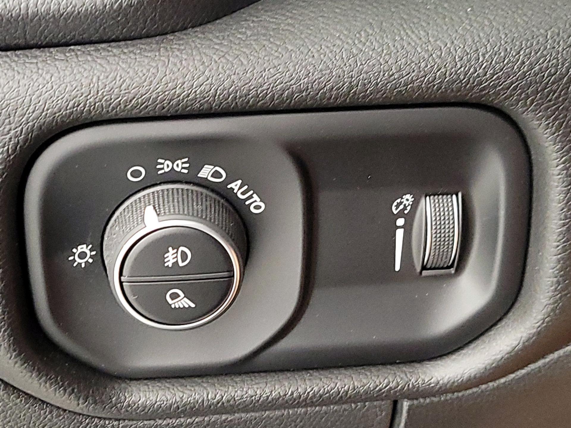 Thumbnail: 2024 RAM 1500 - 13