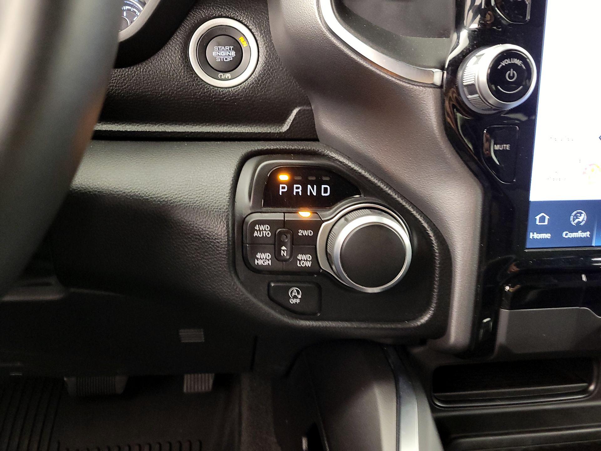 Thumbnail: 2024 RAM 1500 - 17