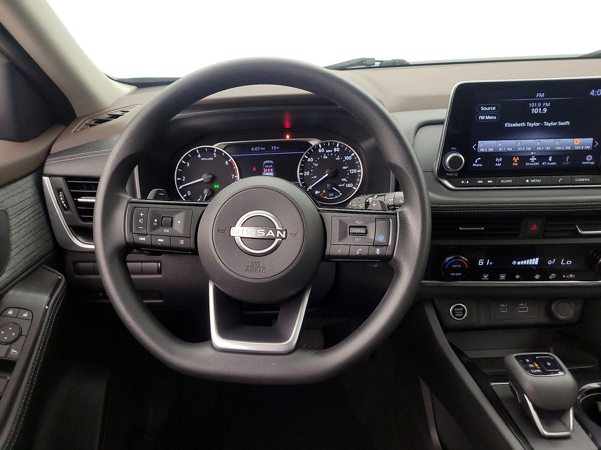 Thumbnail: 2023 Nissan Rogue - 10