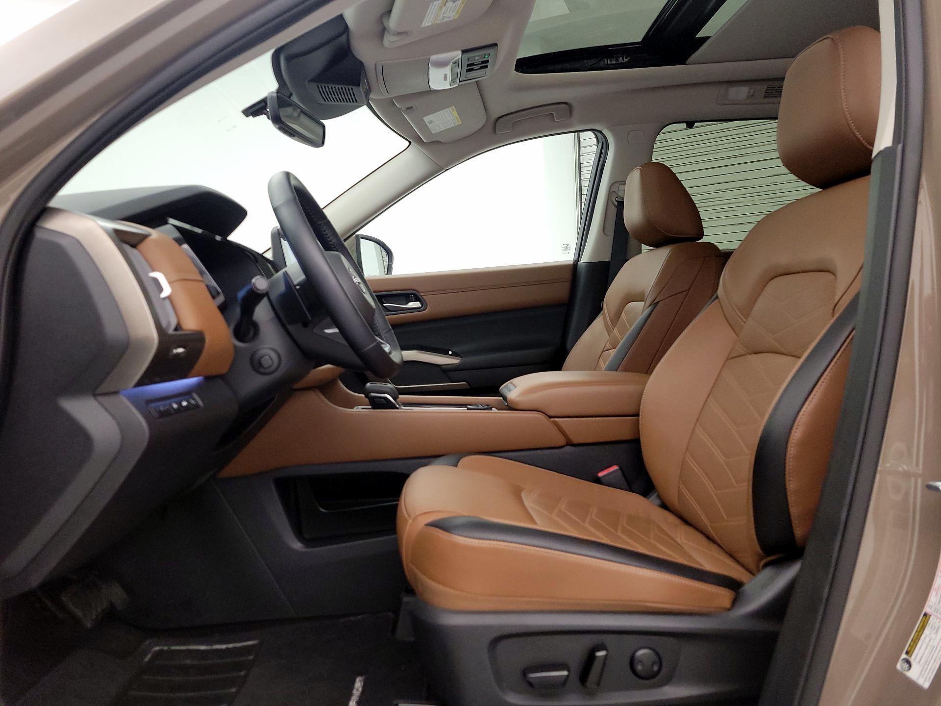 Thumbnail: 2024 Nissan Pathfinder - 11