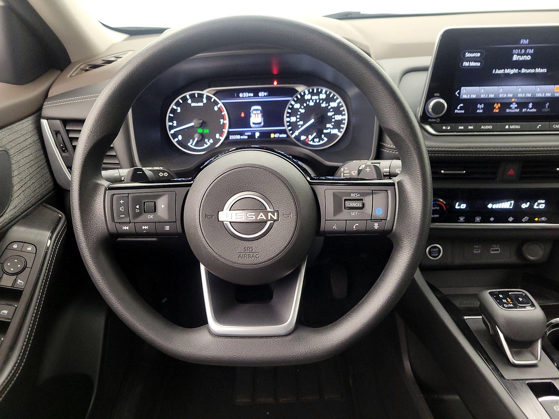 Thumbnail: 2023 Nissan Rogue - 10