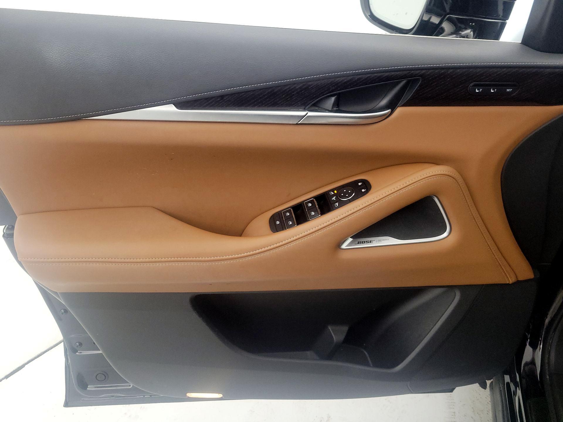 Thumbnail: 2023 INFINITI QX60 - 12