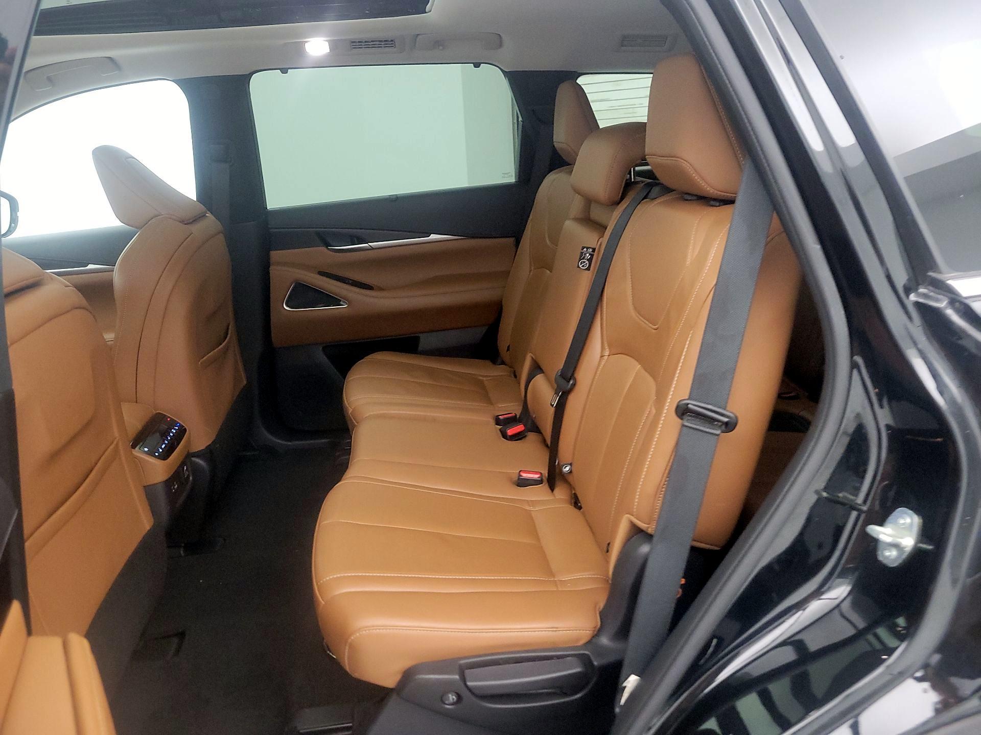 Thumbnail: 2023 INFINITI QX60 - 20