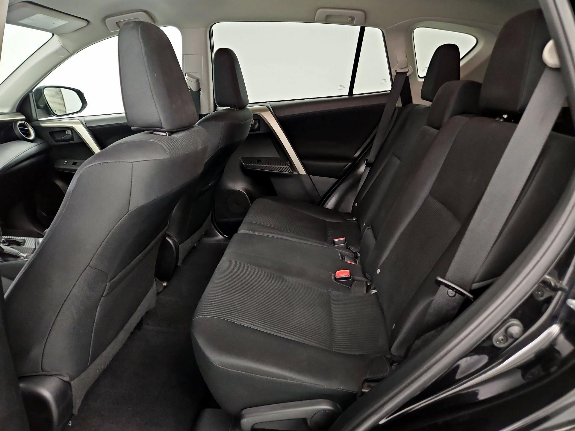 Thumbnail: 2014 Toyota RAV4 - 17