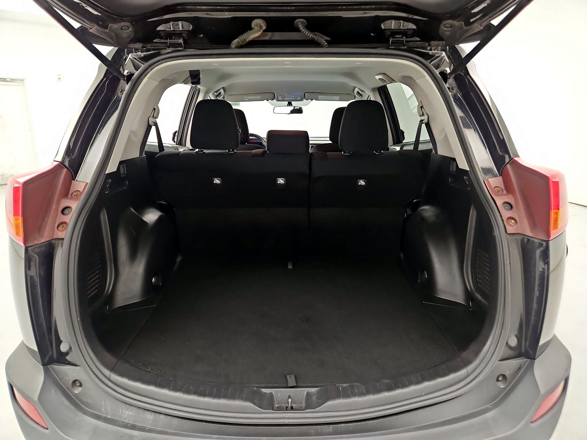 Thumbnail: 2014 Toyota RAV4 - 18