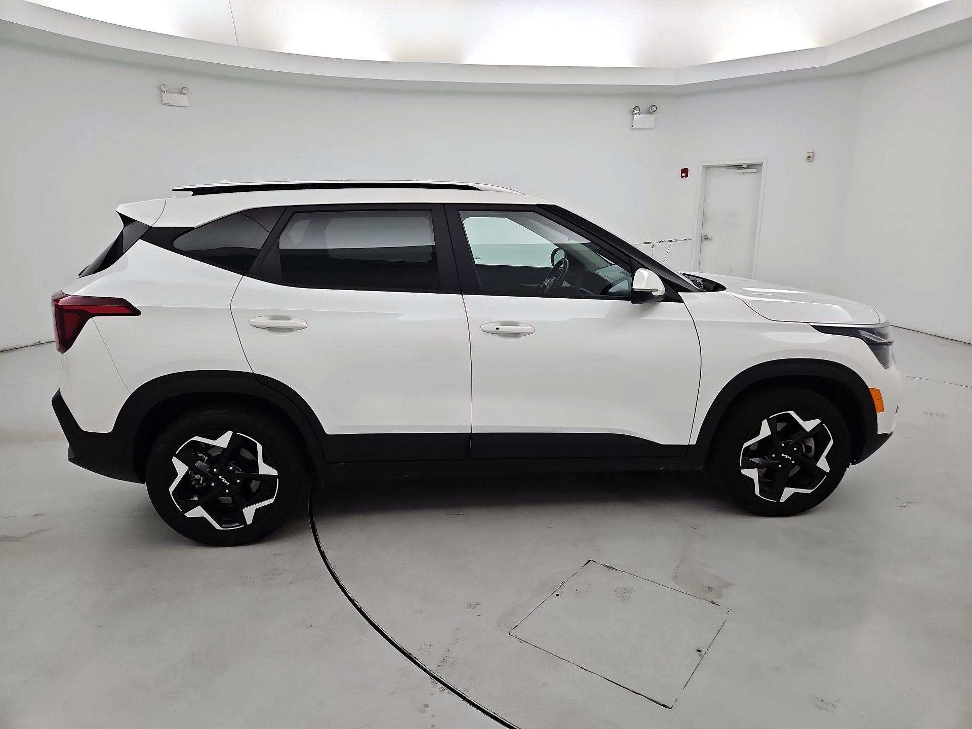 Thumbnail: 2025 Kia Seltos - 4