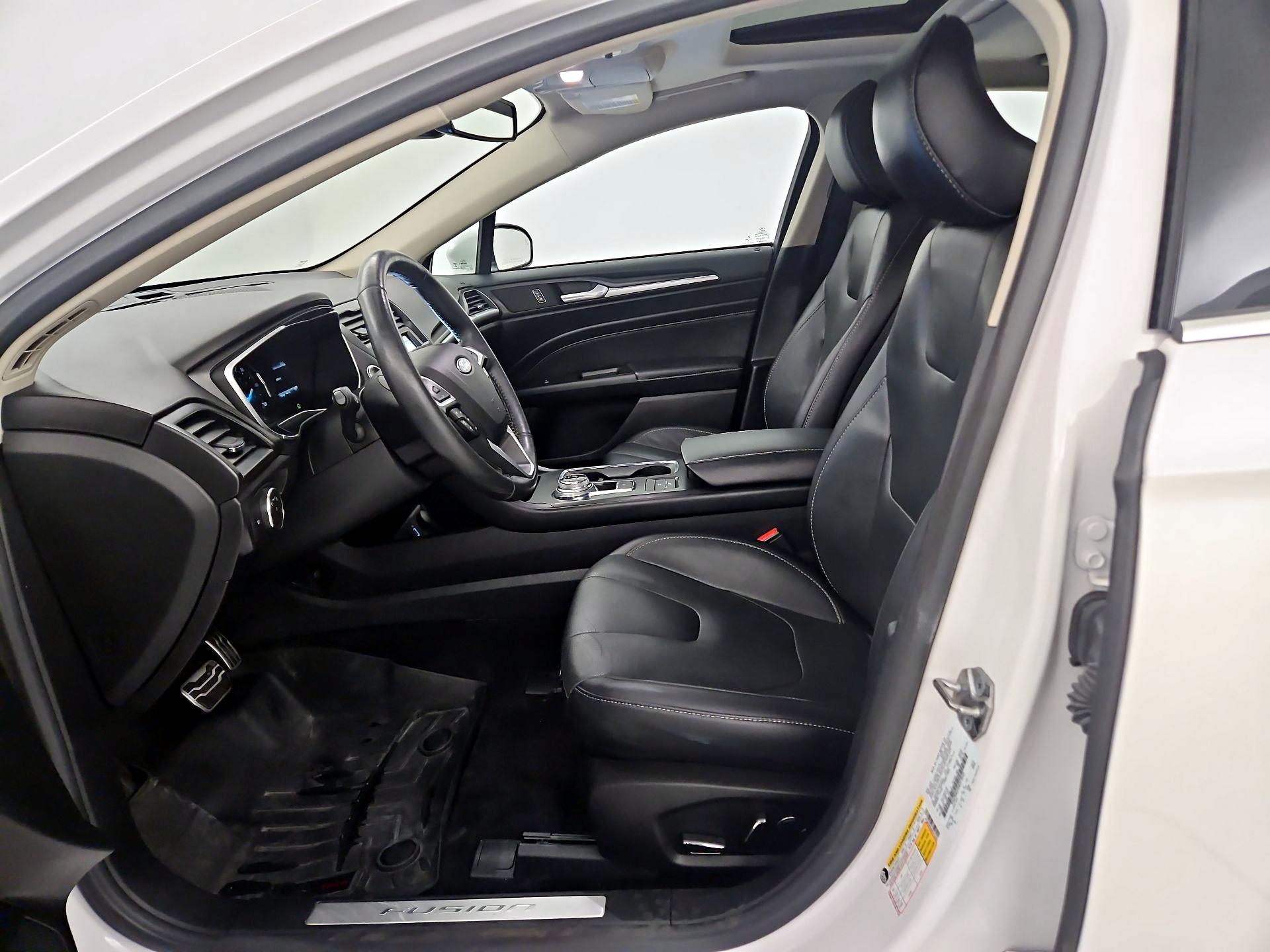 Thumbnail: 2017 Ford Fusion - 9