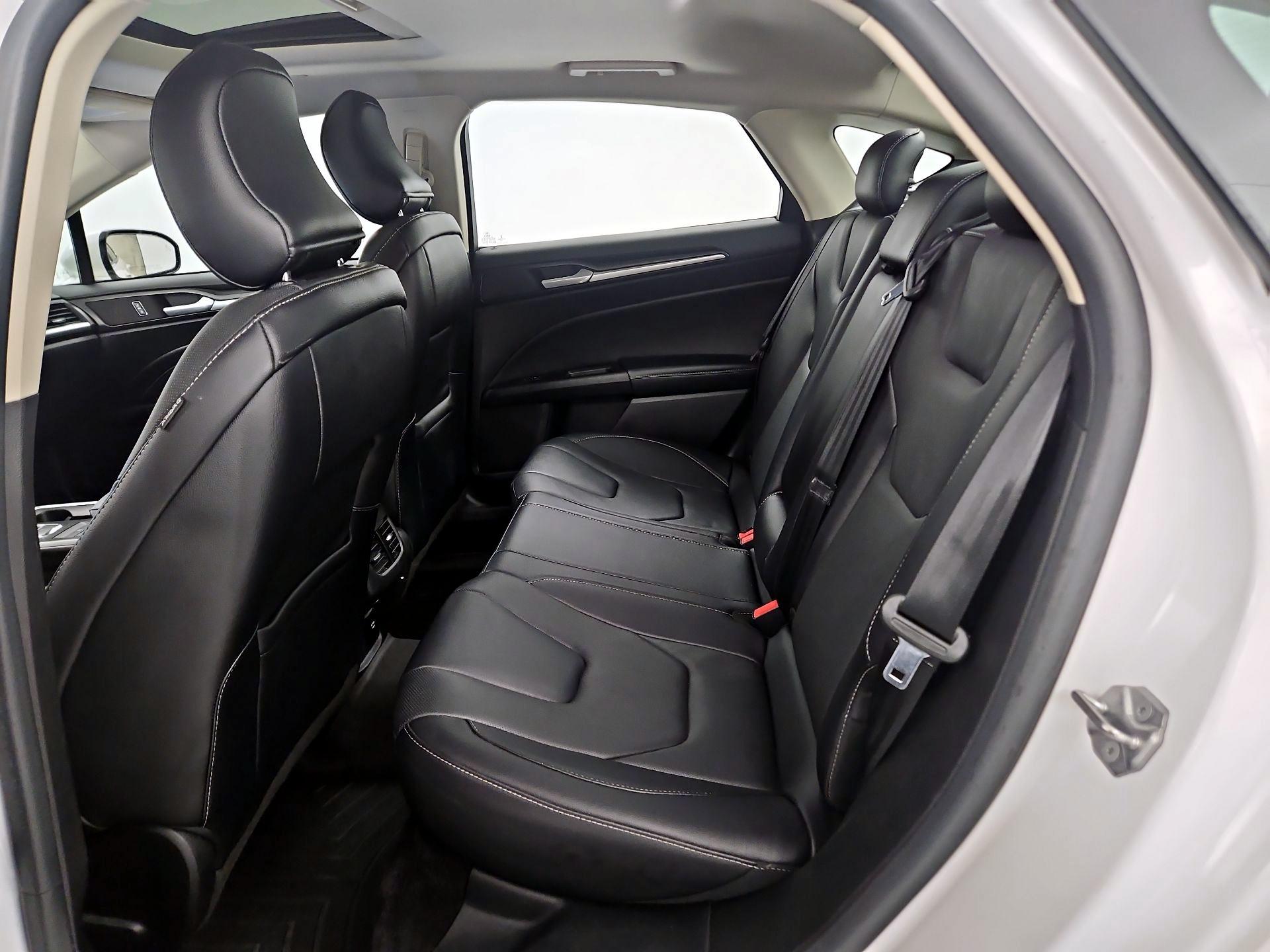 Thumbnail: 2017 Ford Fusion - 19