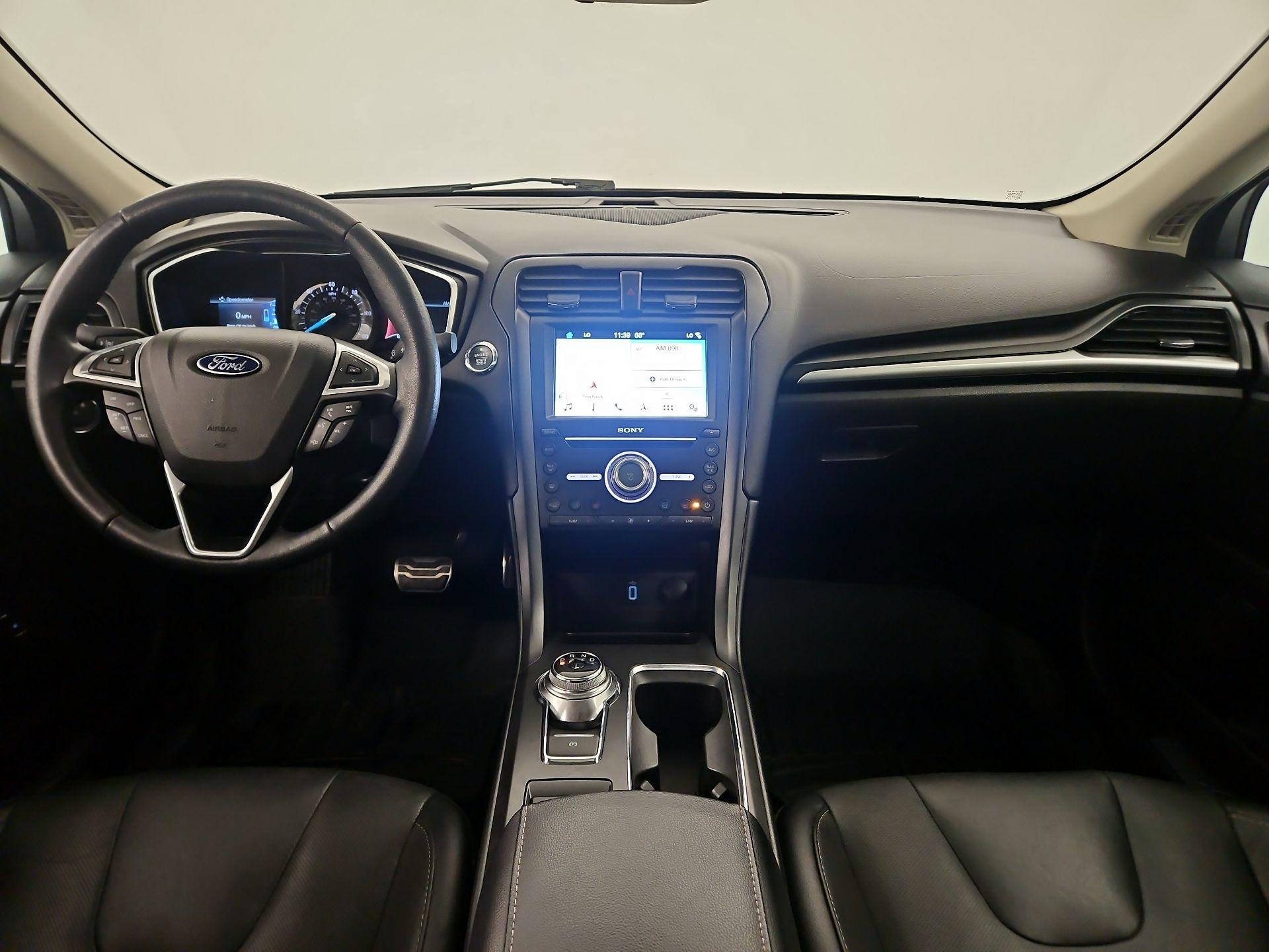 Thumbnail: 2017 Ford Fusion - 8
