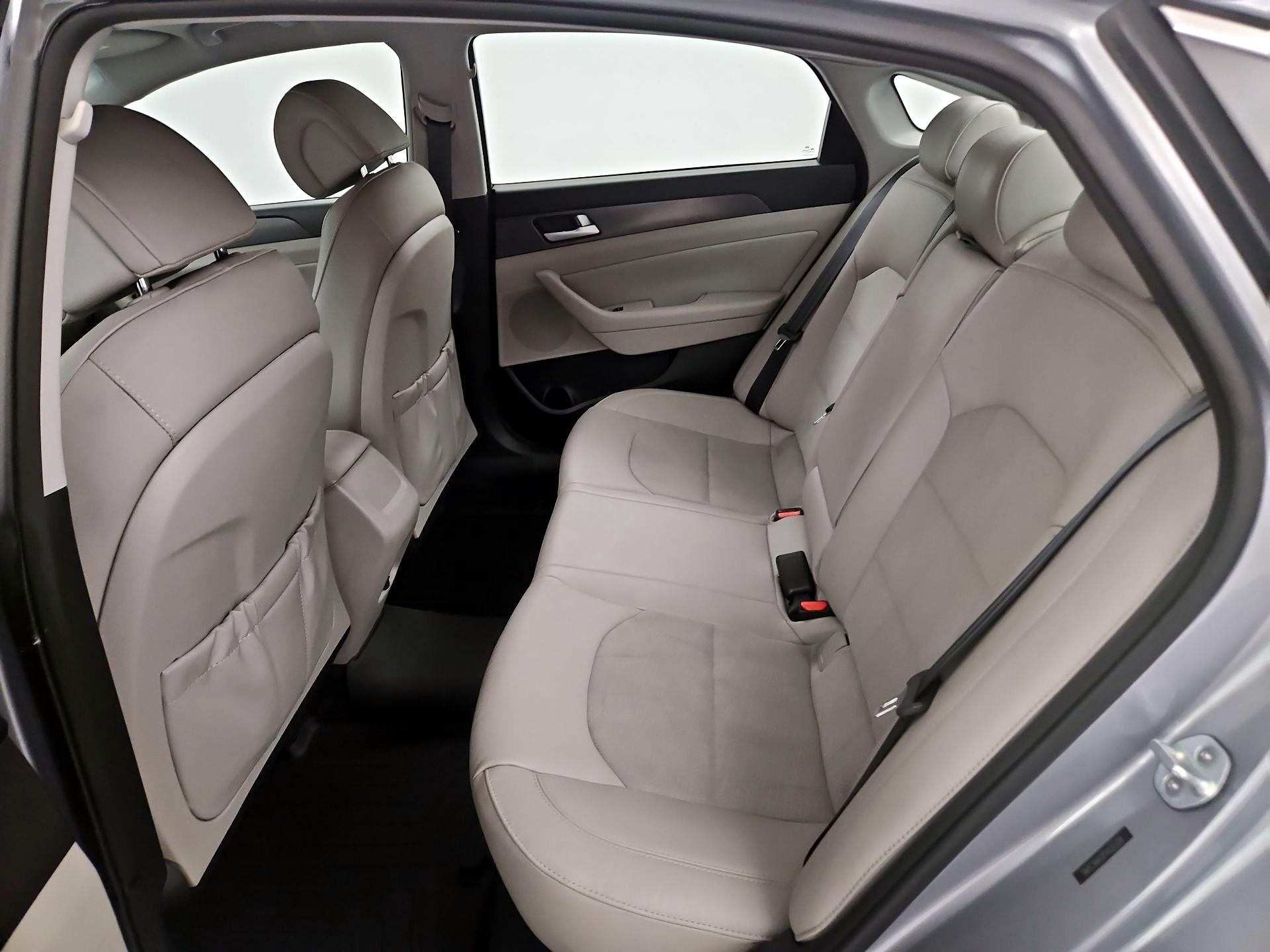 Thumbnail: 2015 Hyundai Sonata - 18