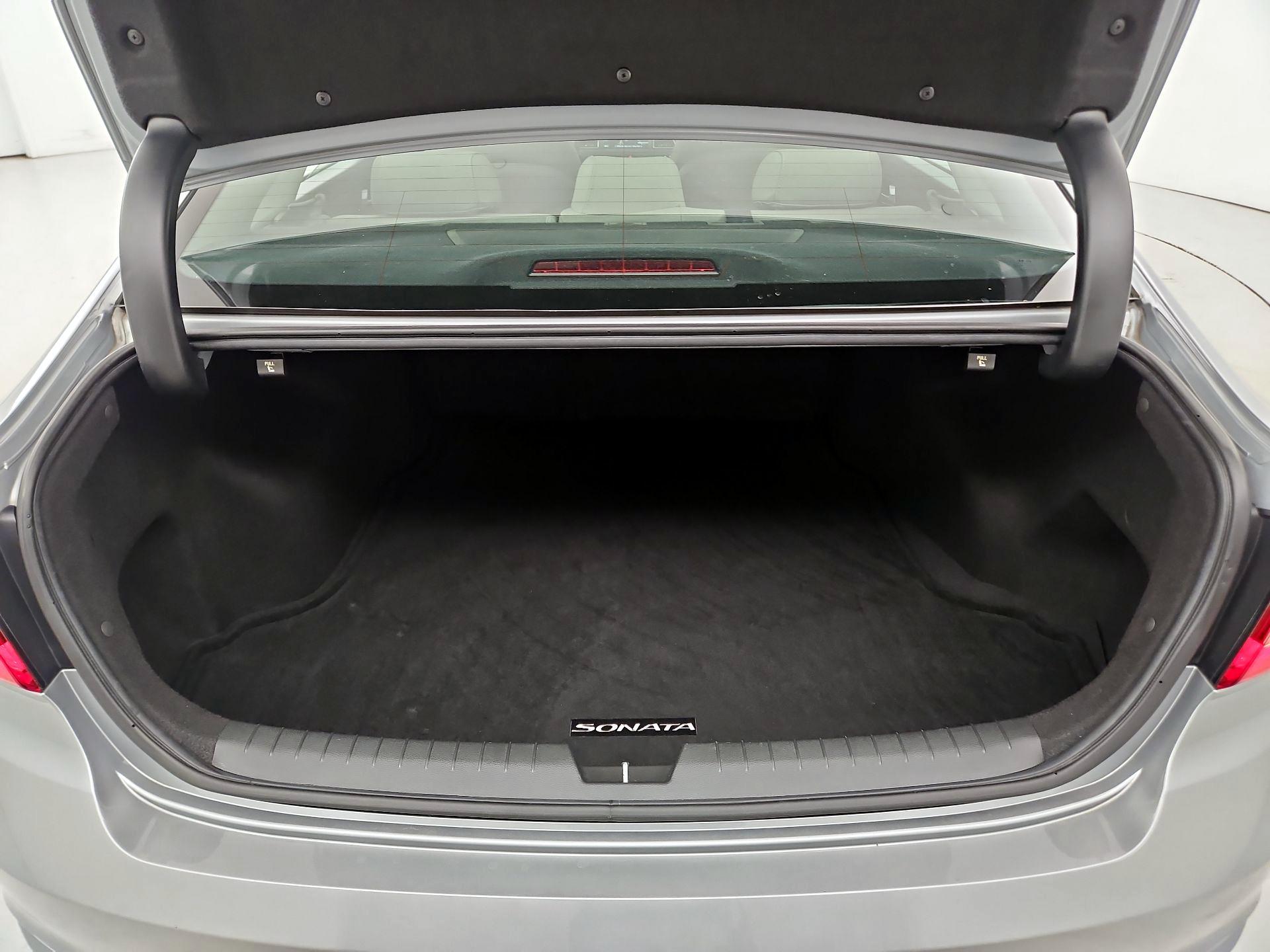 Thumbnail: 2015 Hyundai Sonata - 19