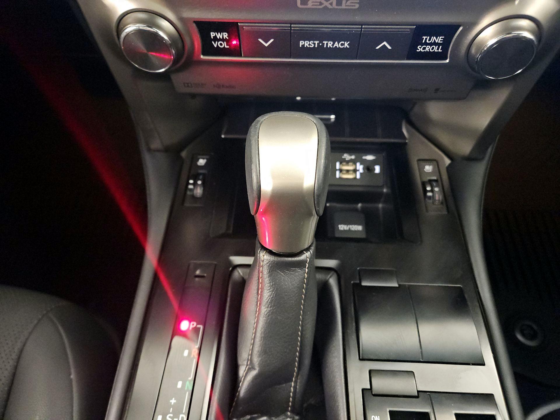 Thumbnail: 2021 Lexus GX - 16