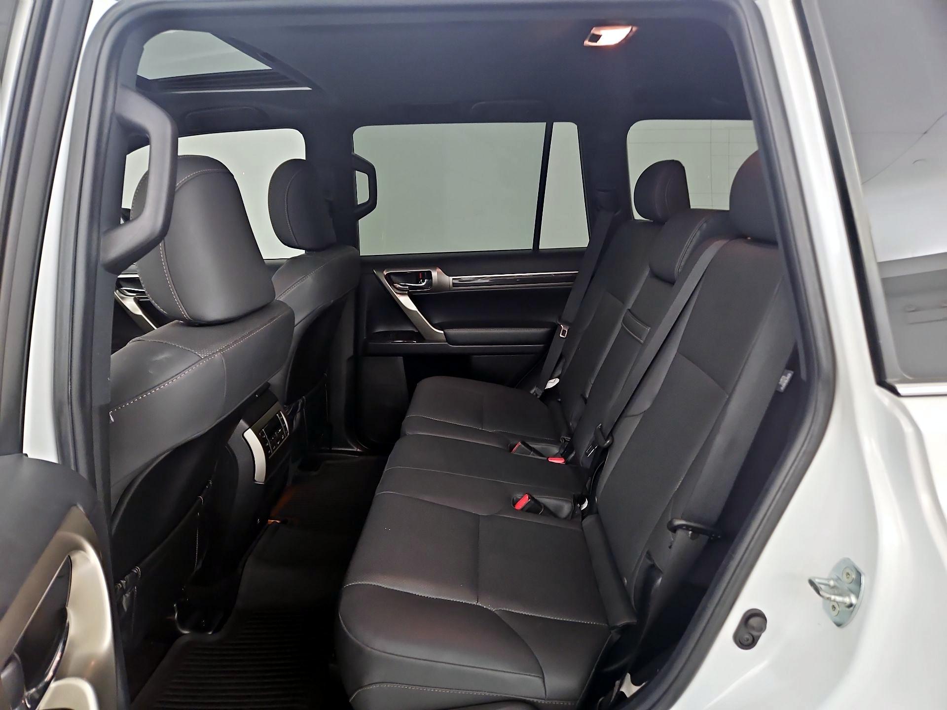 Thumbnail: 2021 Lexus GX - 19