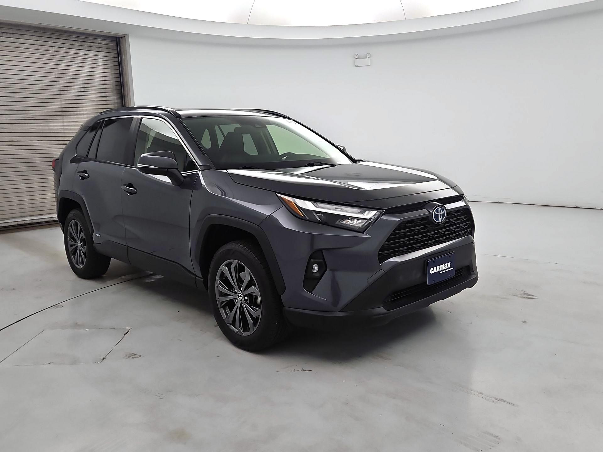 Thumbnail: 2022 Toyota RAV4 - 1