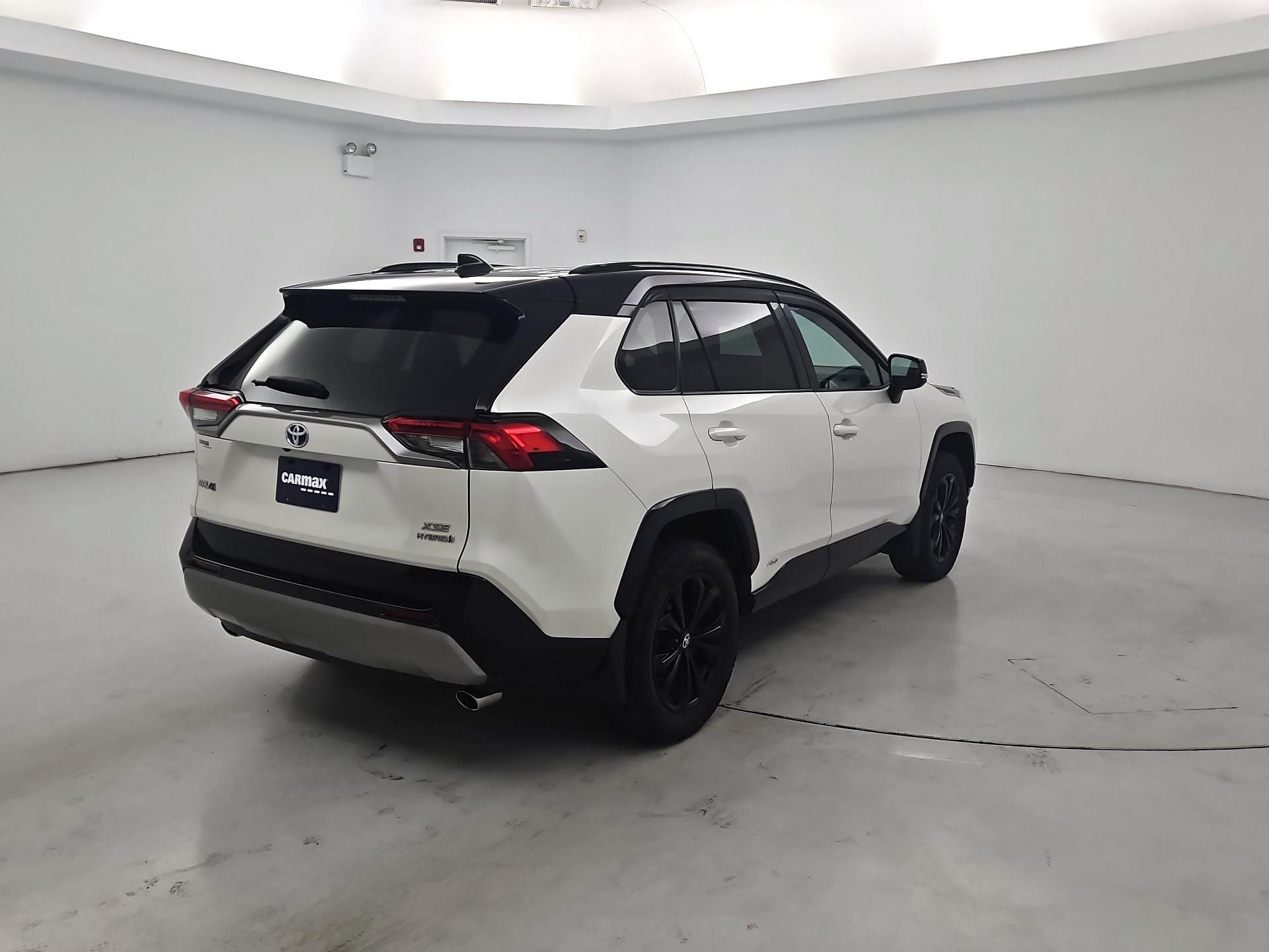 Thumbnail: 2022 Toyota RAV4 - 5