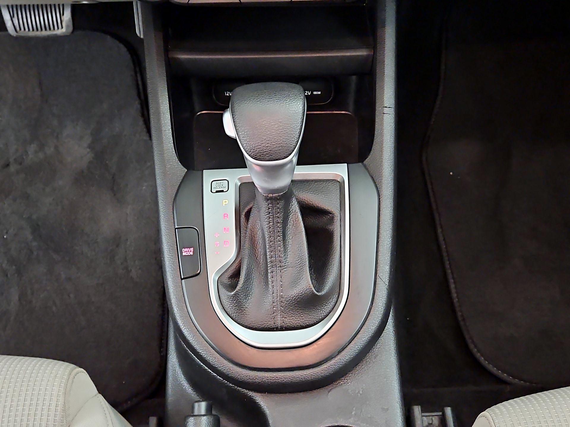 Thumbnail: 2021 Kia Forte - 15