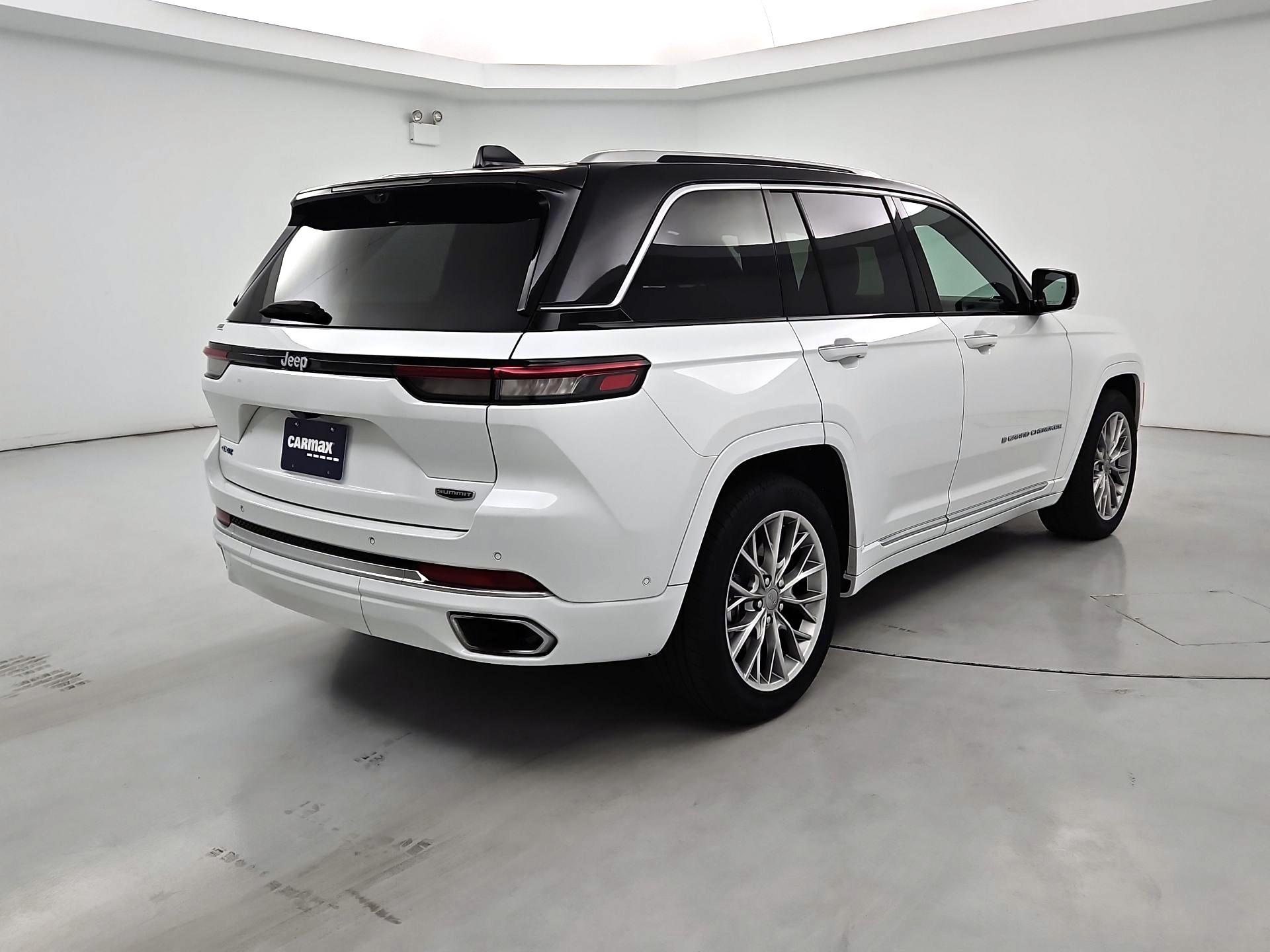 Thumbnail: 2022 Jeep Grand Cherokee - 5