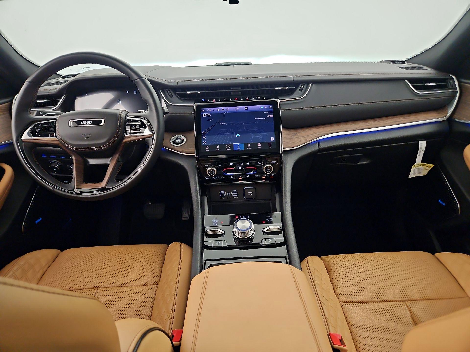 Thumbnail: 2022 Jeep Grand Cherokee - 8